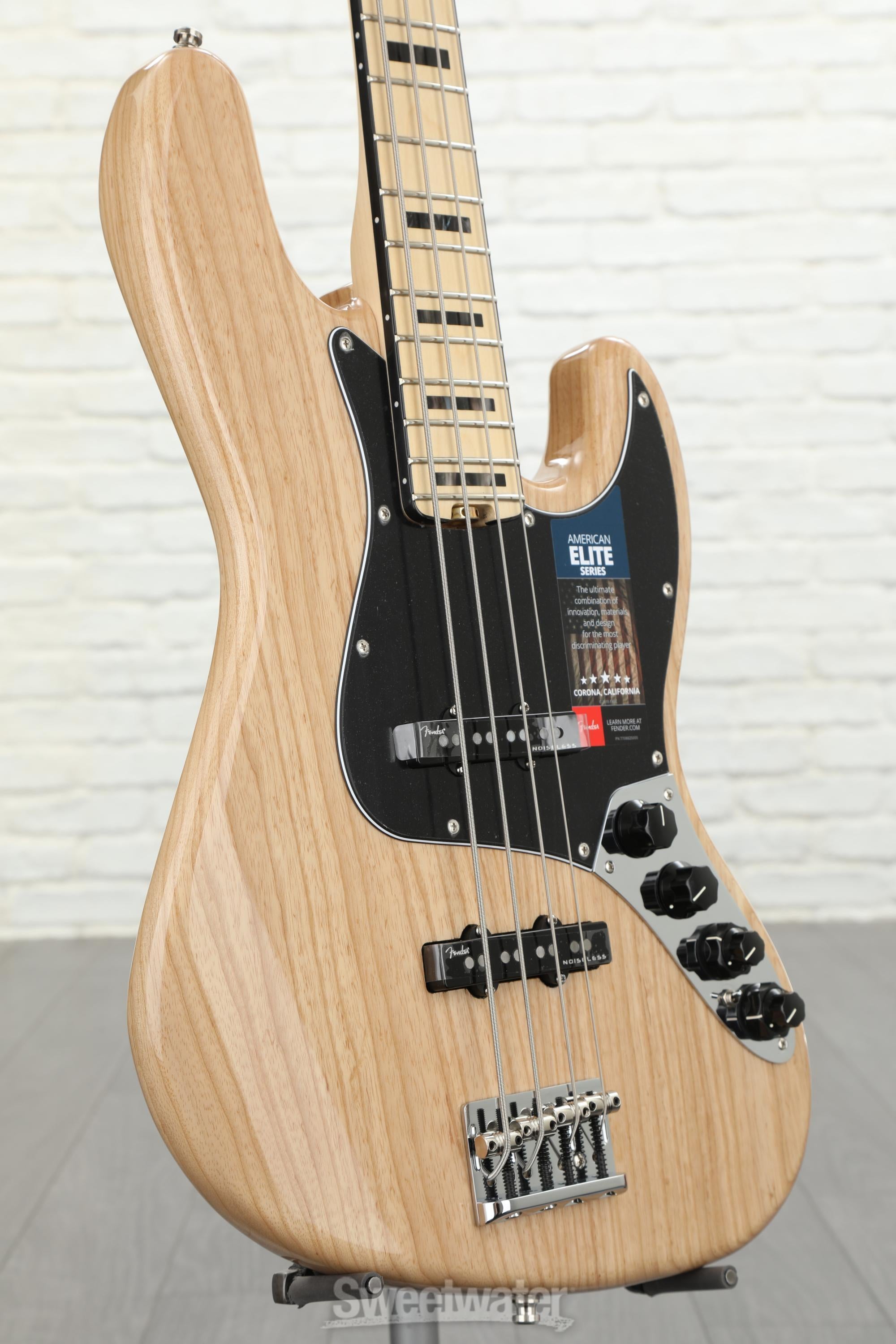 Fender American Elite Jazz Bass - Natural w/ Maple fingerboard 
