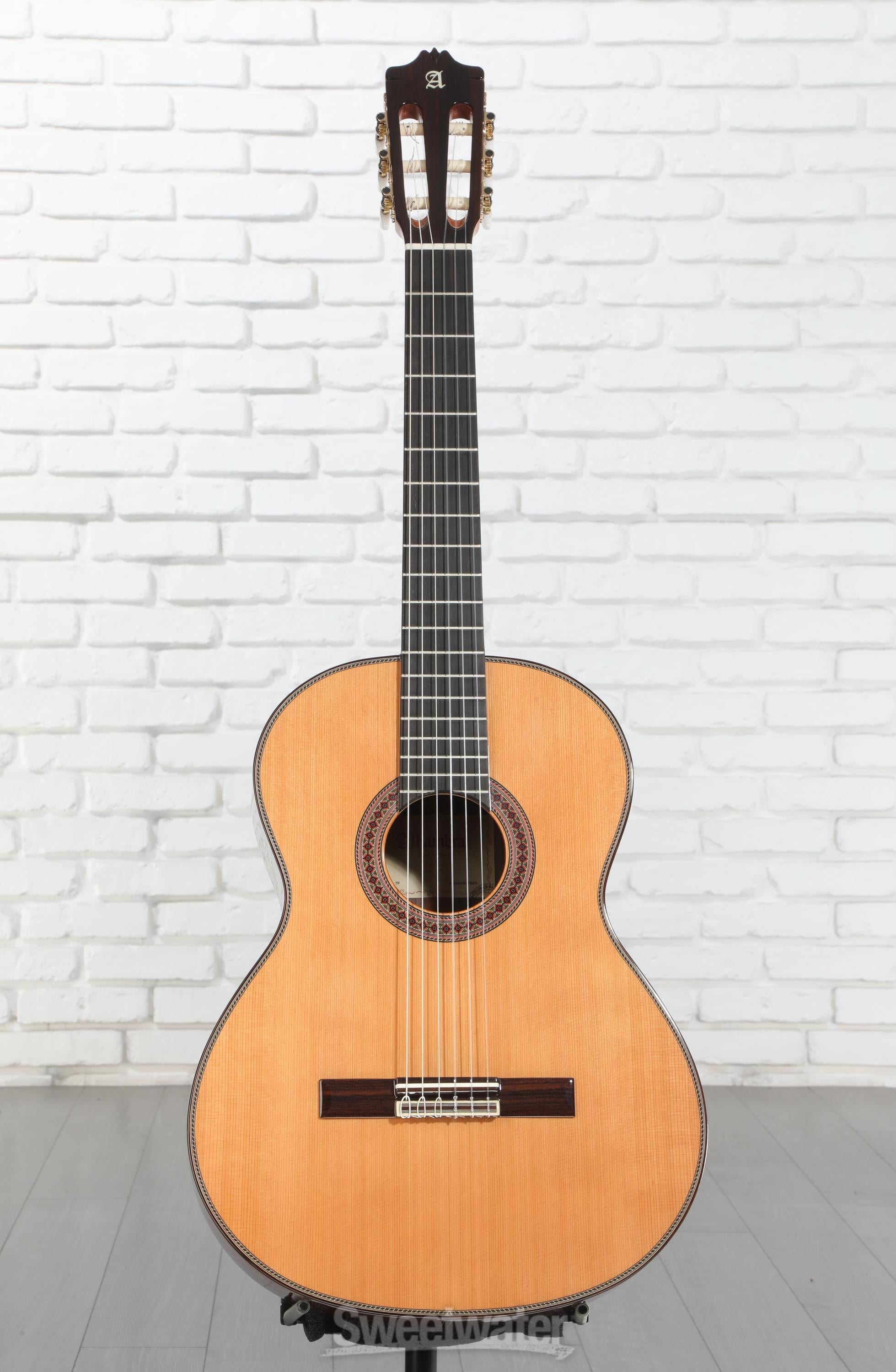 Alhambra 7 P Classic Conservatory Acoustic Guitar - Natural