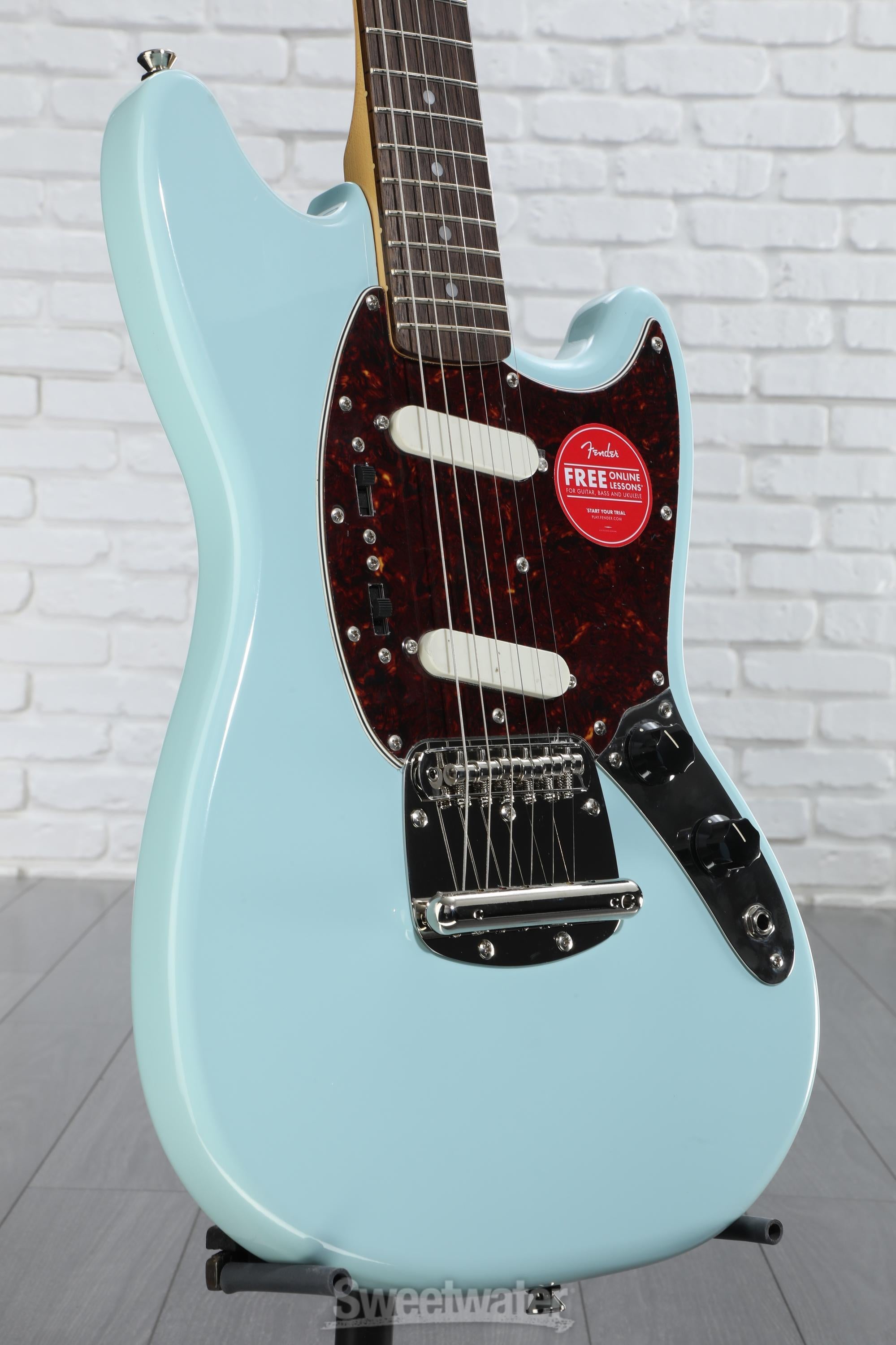 三*博様 Squier FSR ClassicVibe 60s MustangB Squier FSR Classic Vibe '60s Mustang Competition Burgundy