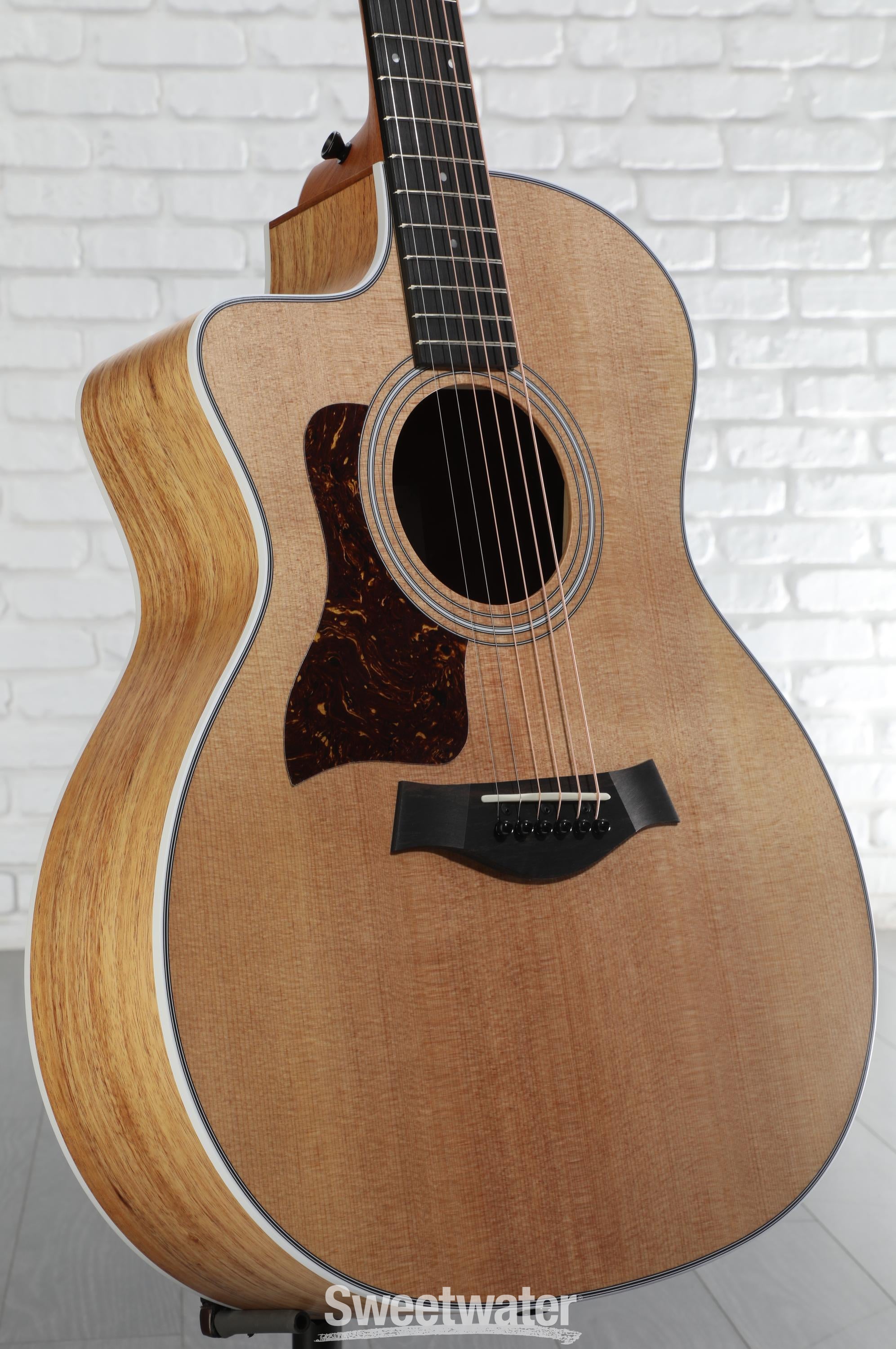 Taylor 214ce Left-handed Acoustic-electric Guitar - Layered