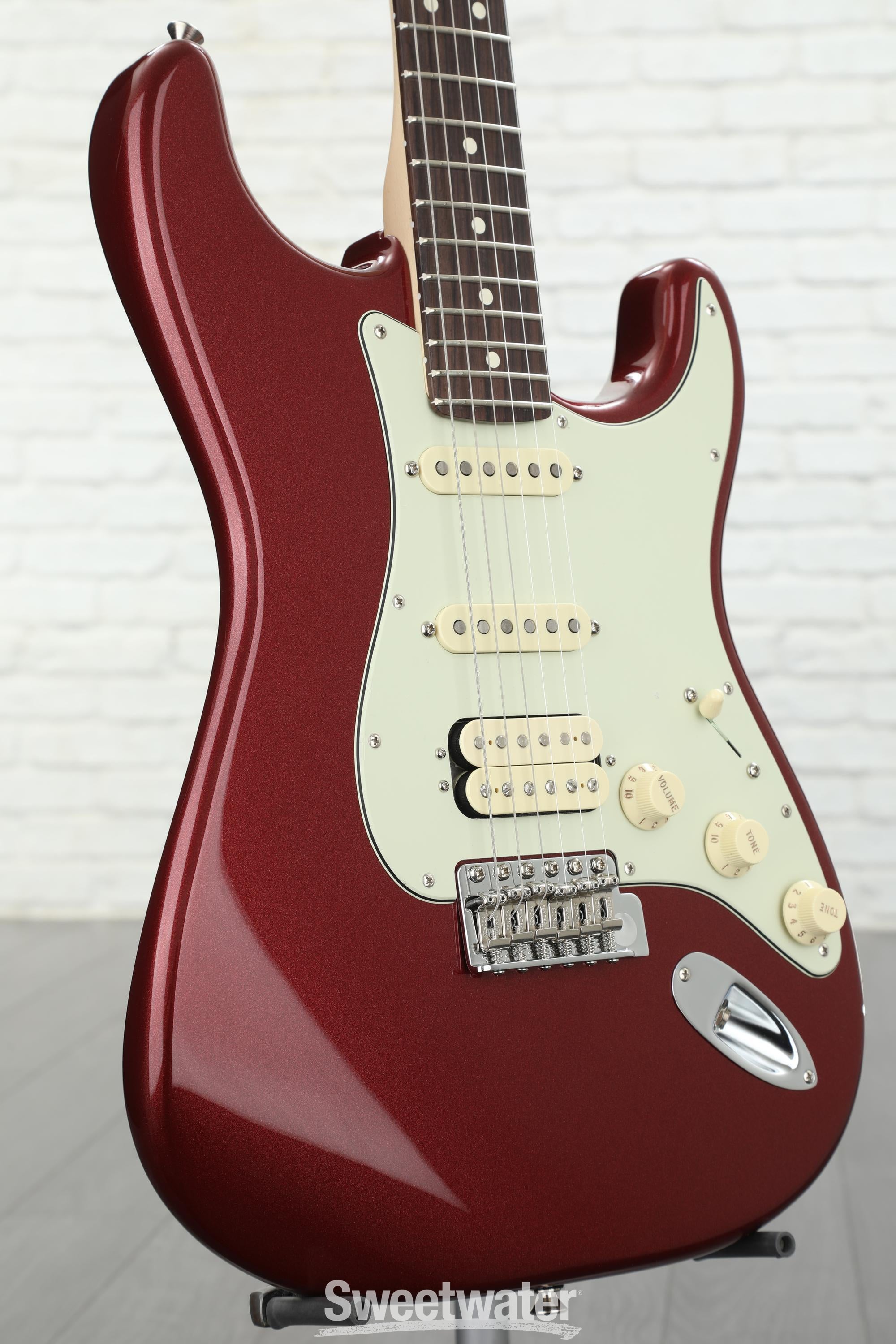 Fender American Performer Stratocaster HSS - Aubergine with