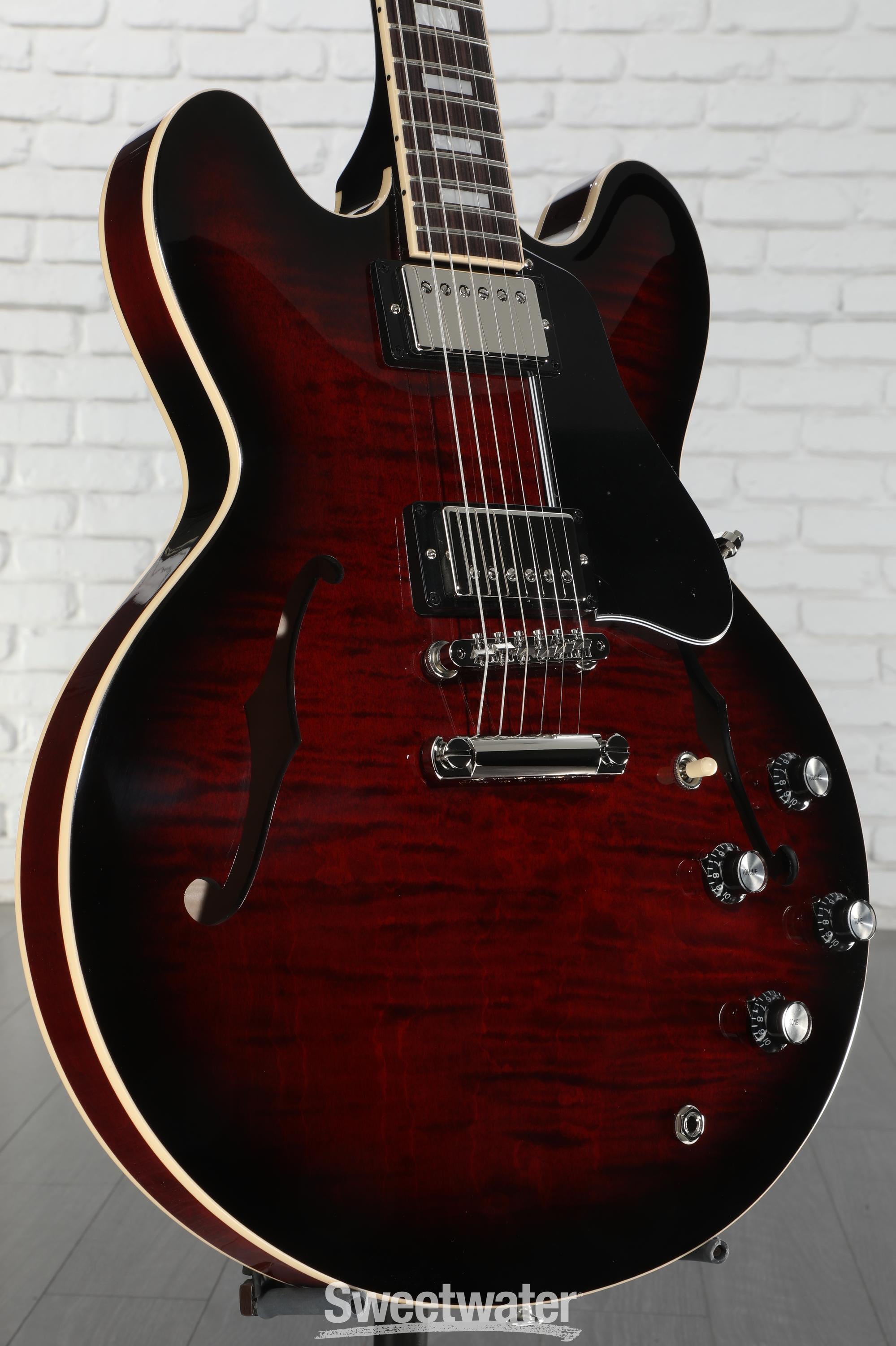ギター Gibson ES-335 Figured Blood Moon Burst Gibson ES-335 Figured Semi-hollowbody Electric Guitar