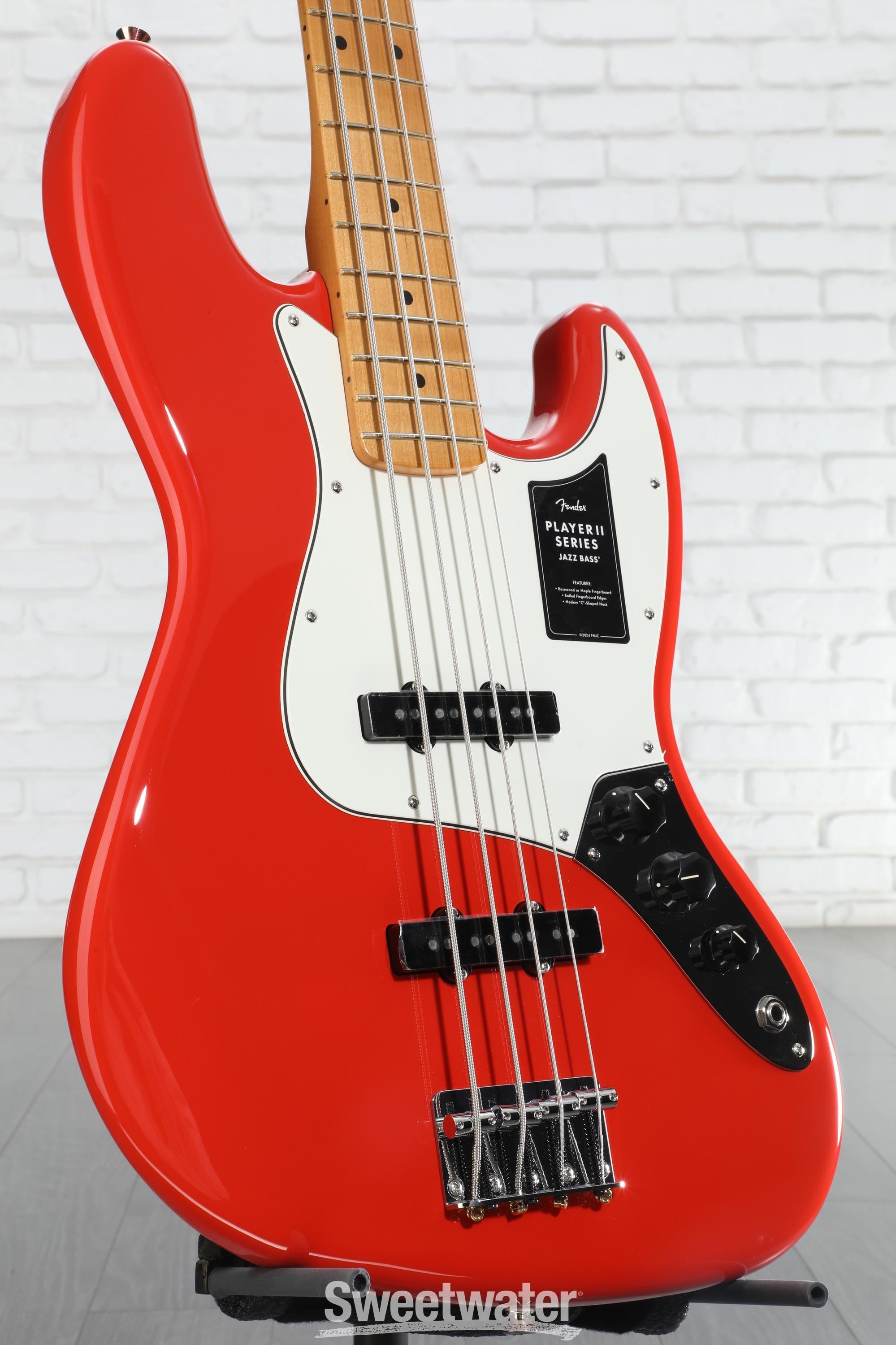 Fender Player II Jazz Bass - Coral Red with Maple Fingerboard