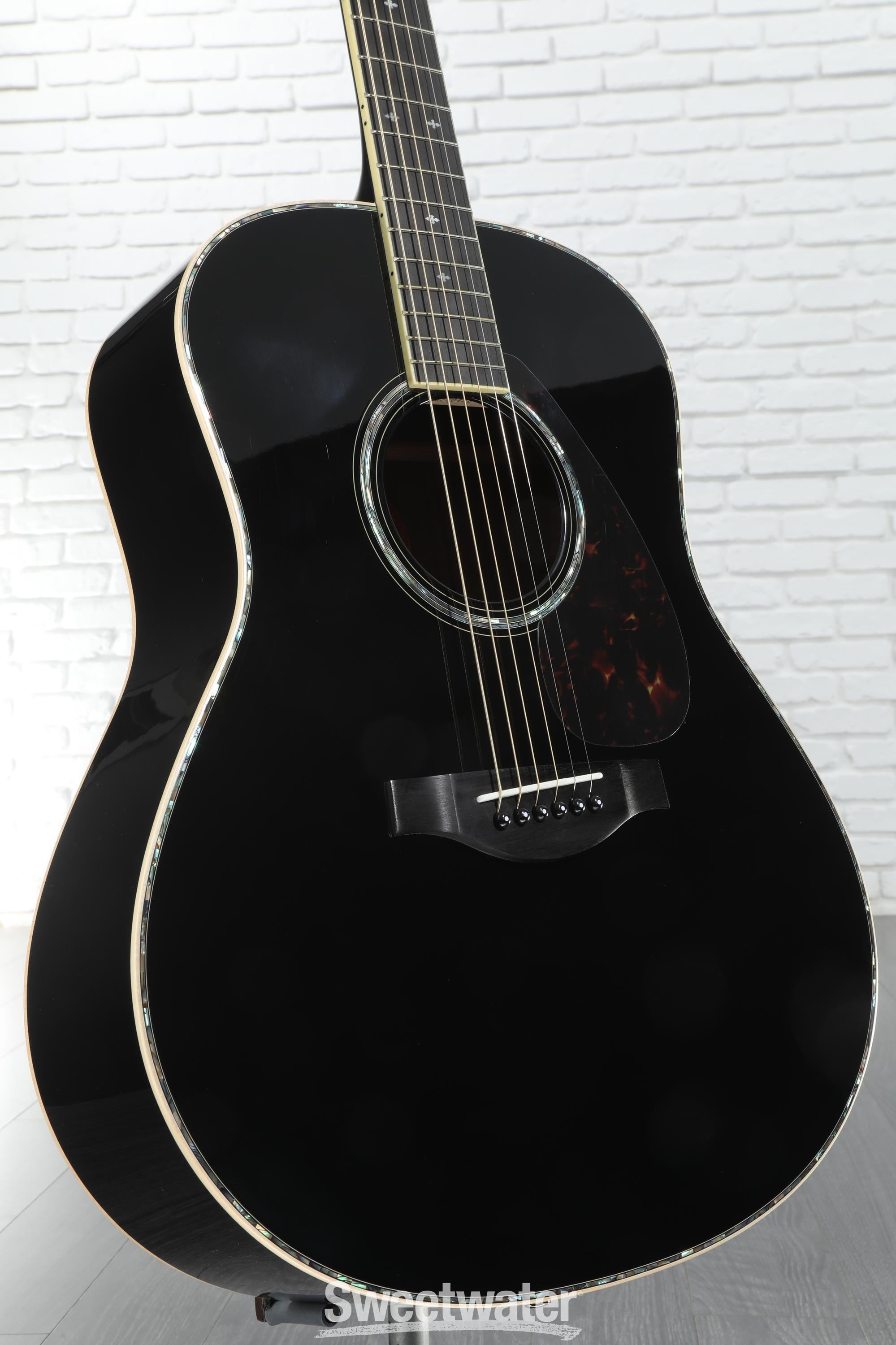 Yamaha LL16D ARE Original Jumbo Acoustic-electric Guitar