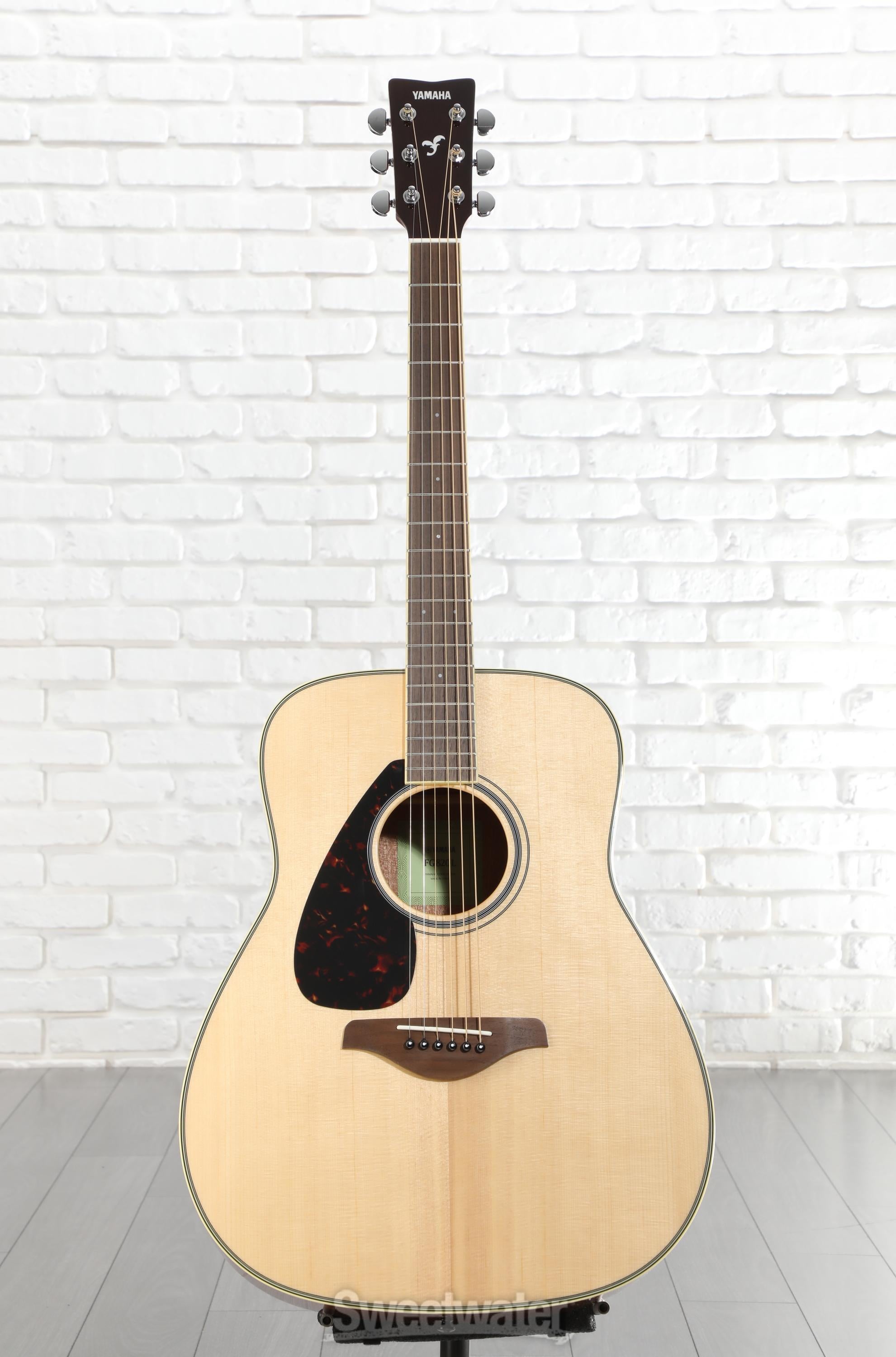 Yamaha FG820L Left-handed Dreadnought Acoustic Guitar - Natural