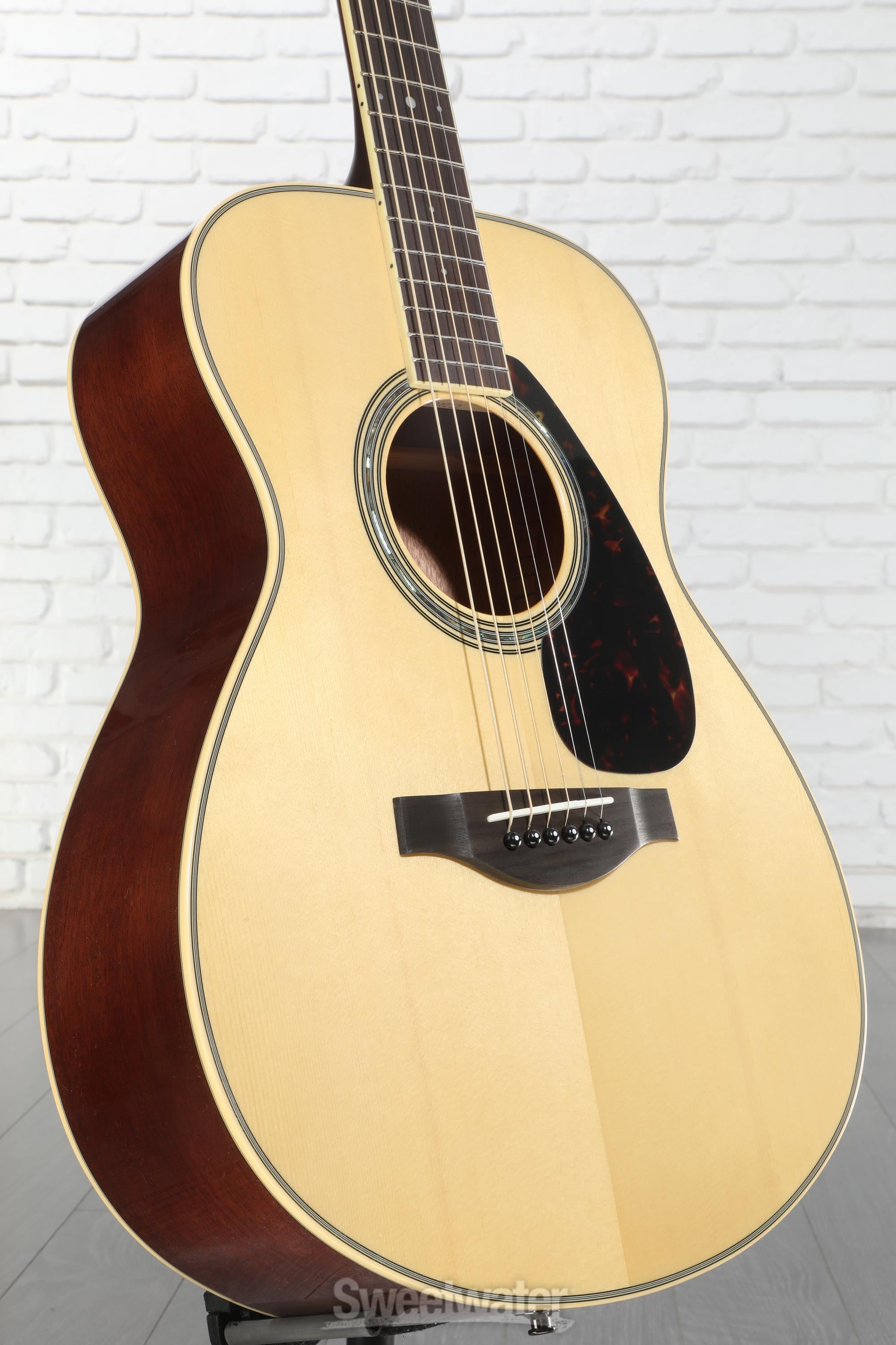 Yamaha　LS6 ARE Yamaha LS6 ARE Handcrafted Acoustic Guitar Demo - YouTube