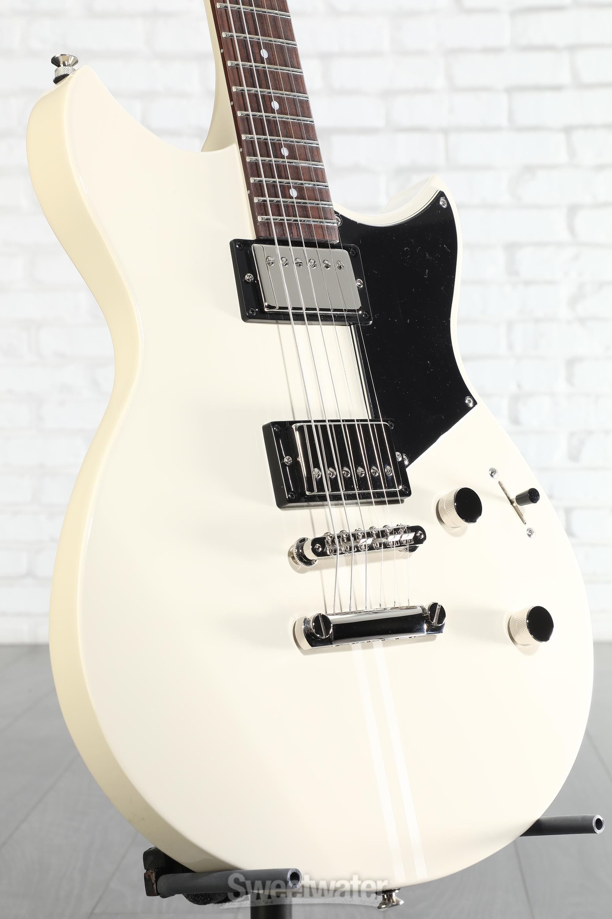 Yamaha Revstar Element RSE20 Electric Guitar - Vintage White