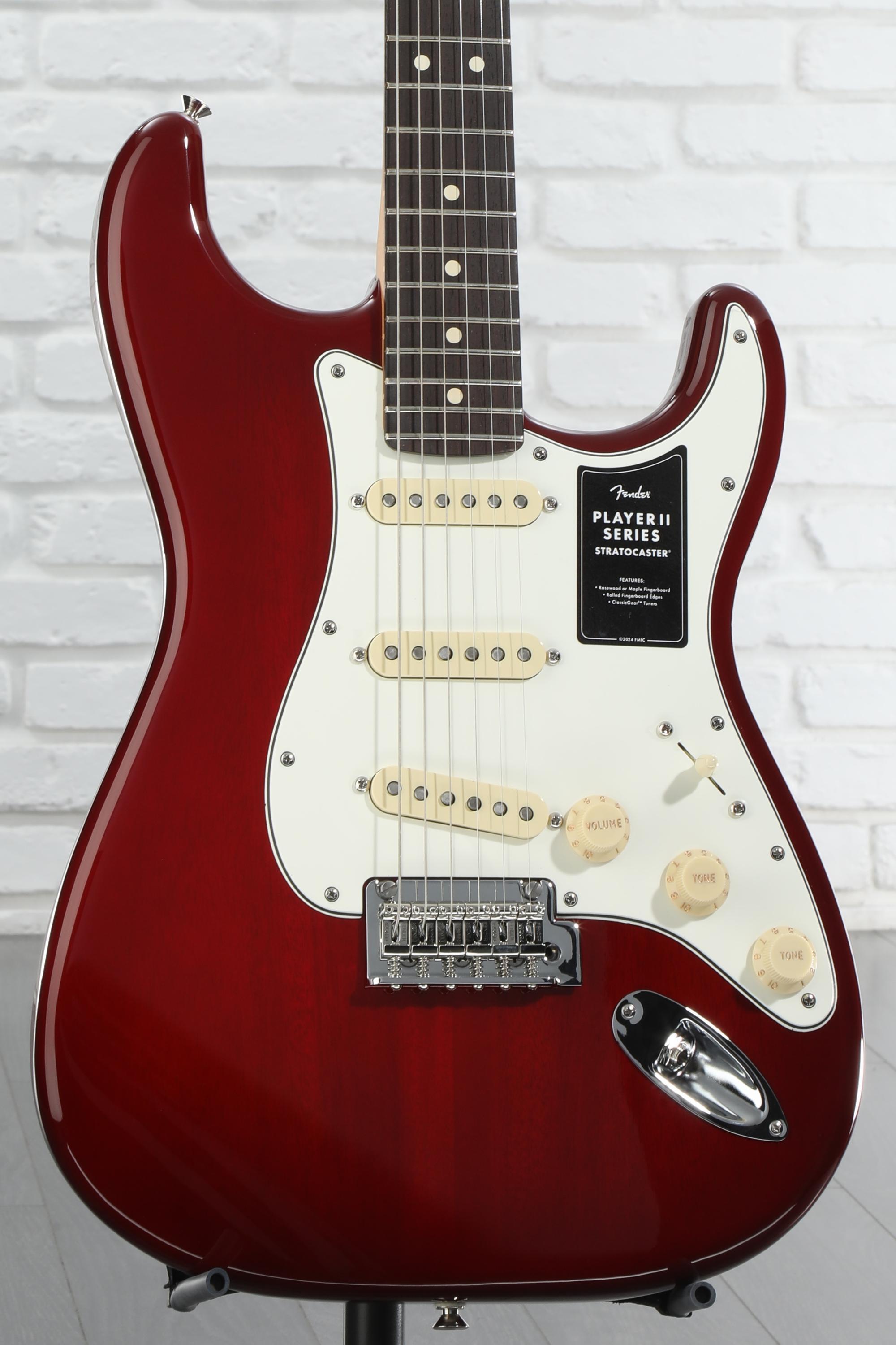 ギター Fender Player Series Stratocaster Fender Player II Stratocaster Chambered Mahogany Body