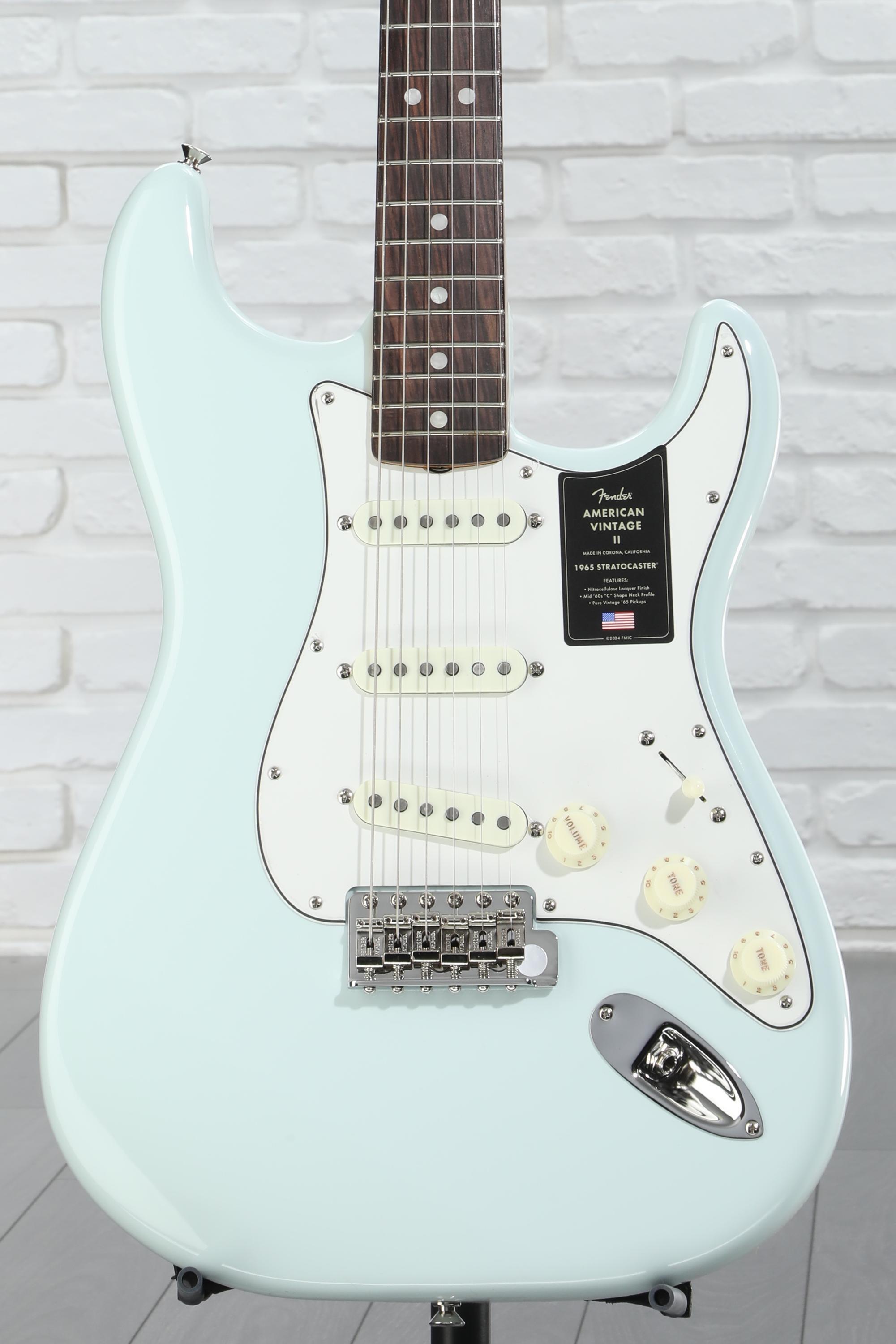 Fender New American Vintage 1965ストラト Fender American Vintage II 1965 Stratocaster - Shoreline Gold