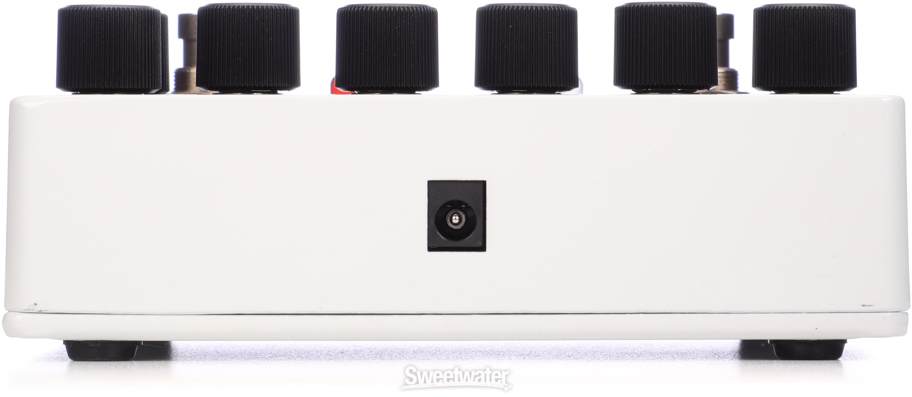 Electro-Harmonix Deluxe Big Muff Pi Fuzz Pedal with Mid