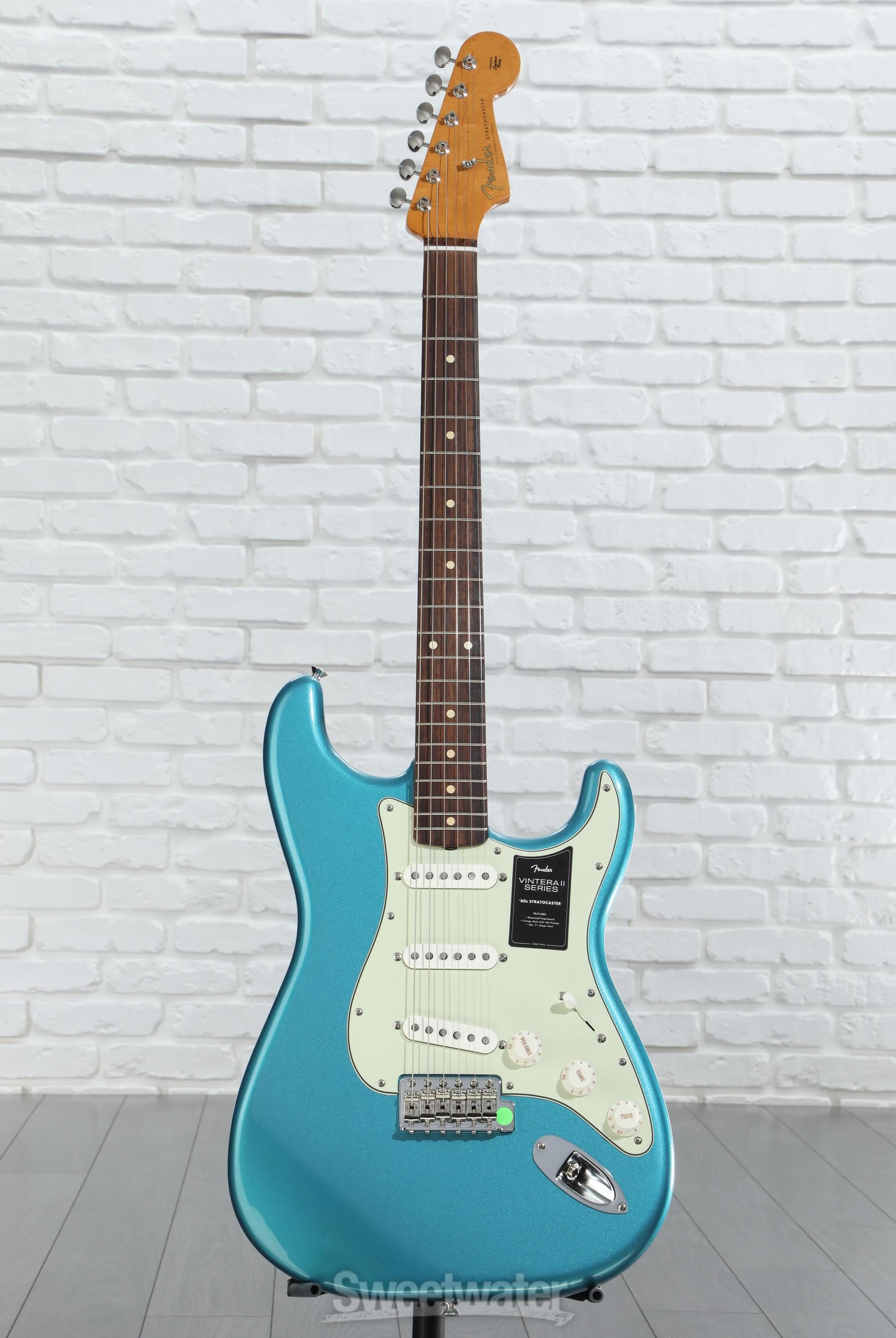 Fender Vintera II '60s Stratocaster Electric Guitar - Lake Placid Blue