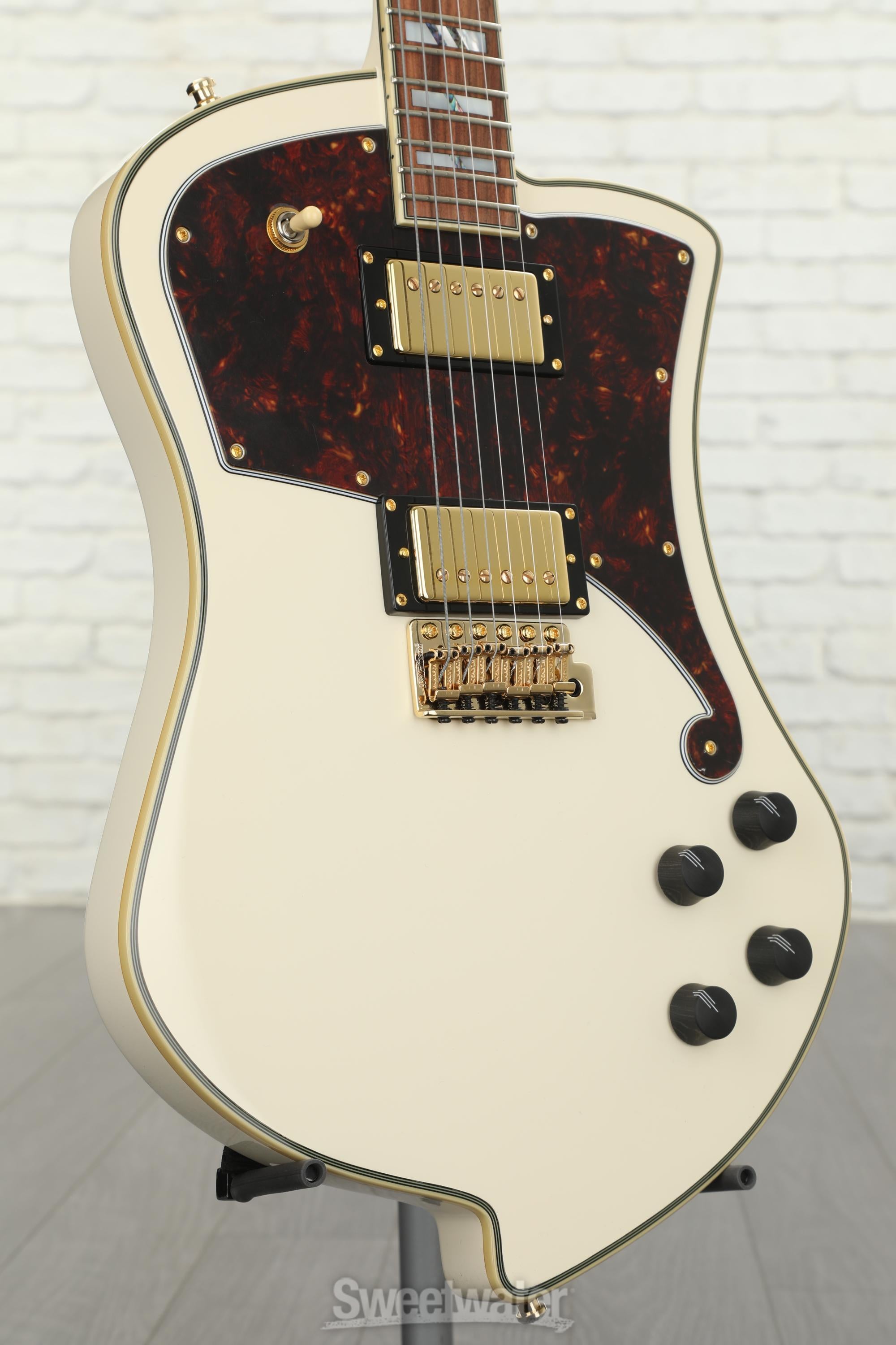 D'Angelico Deluxe Ludlow - Vintage White