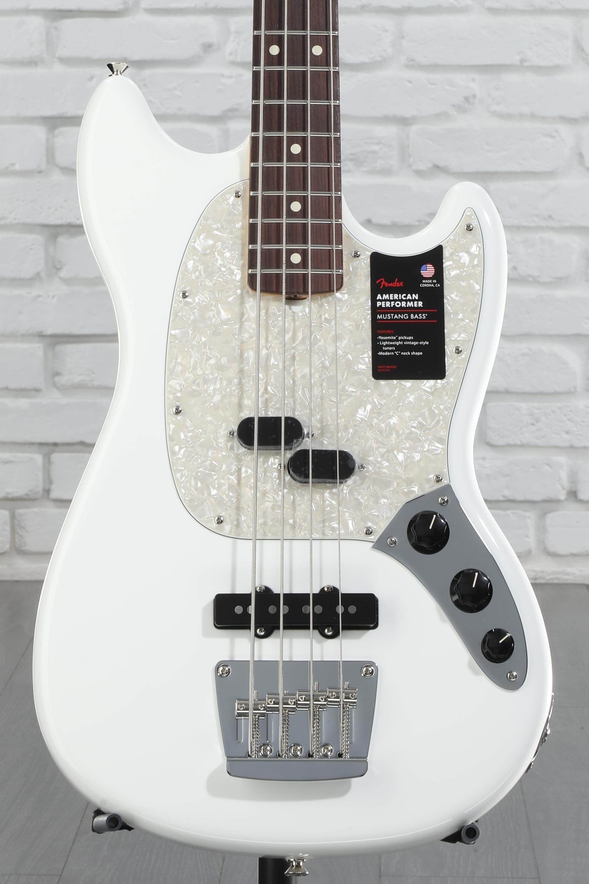 Fender American Performer Mustang Bass - Arctic White with