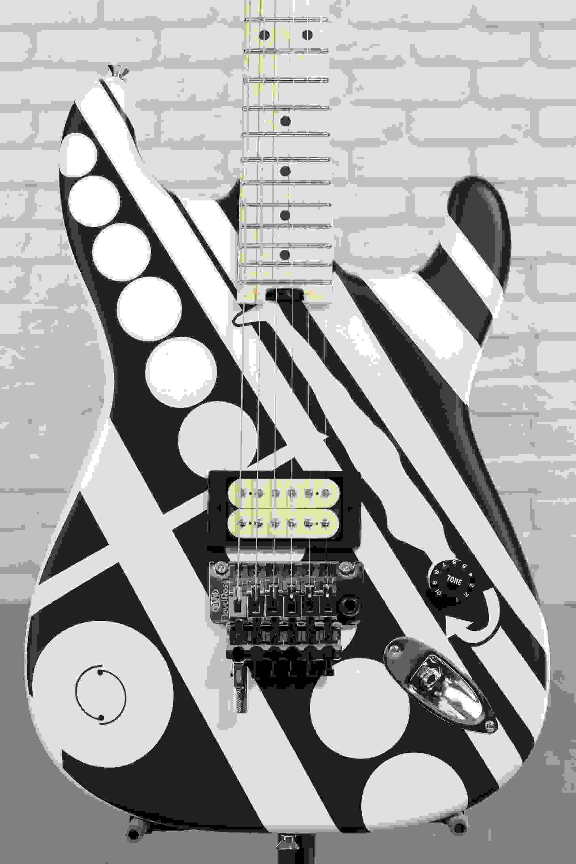 EVH Striped Series Circles Electric Guitar - Crop Circles
