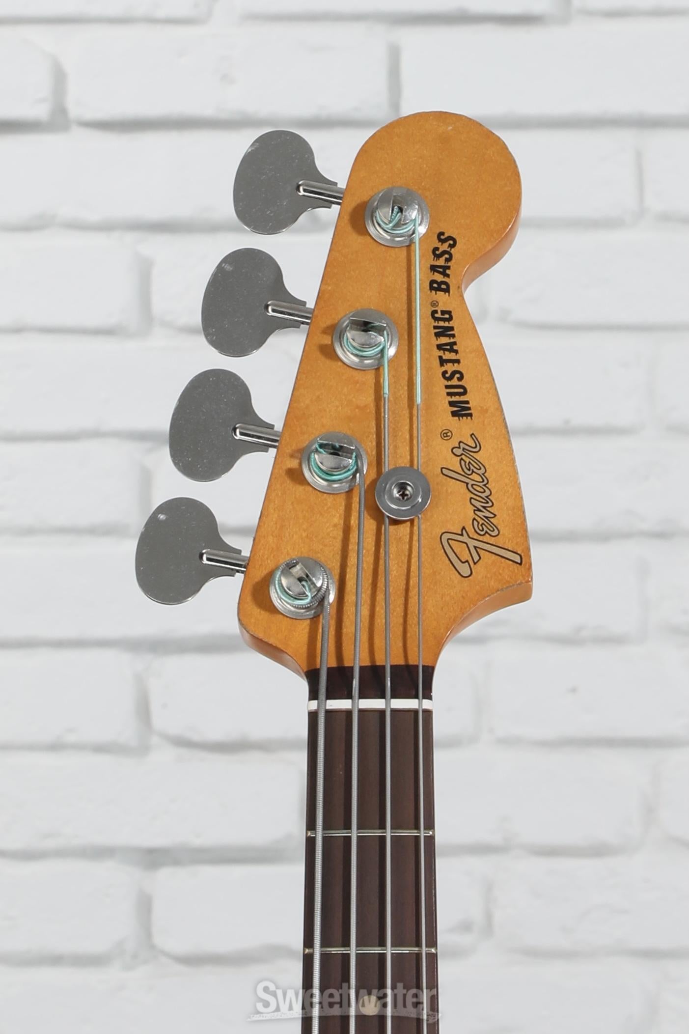 Fender JMJ Road Worn Mustang Bass Guitar - Faded Daphne Blue