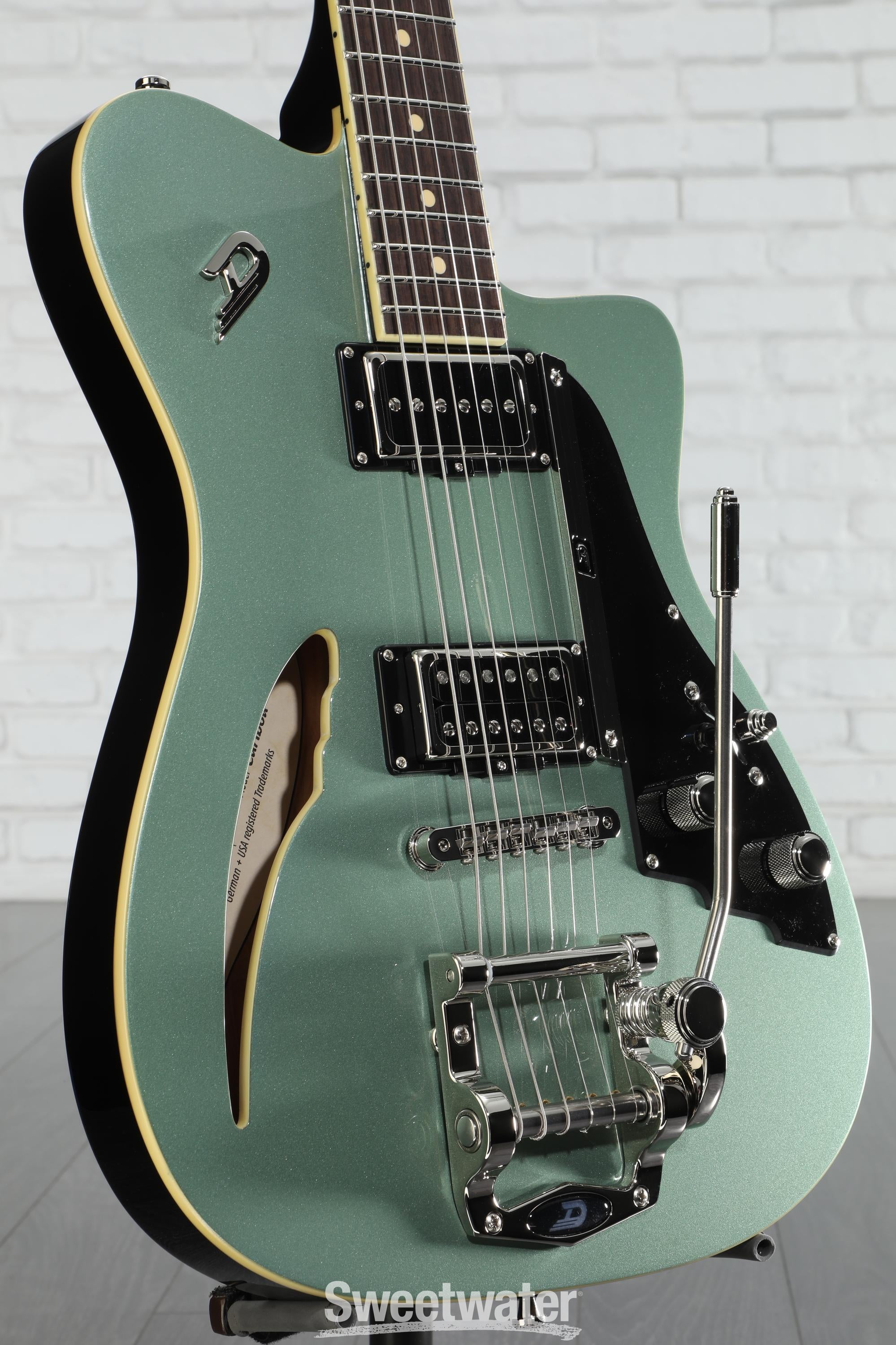 Duesenberg Caribou Electric Guitar - Catalina Harbor Green