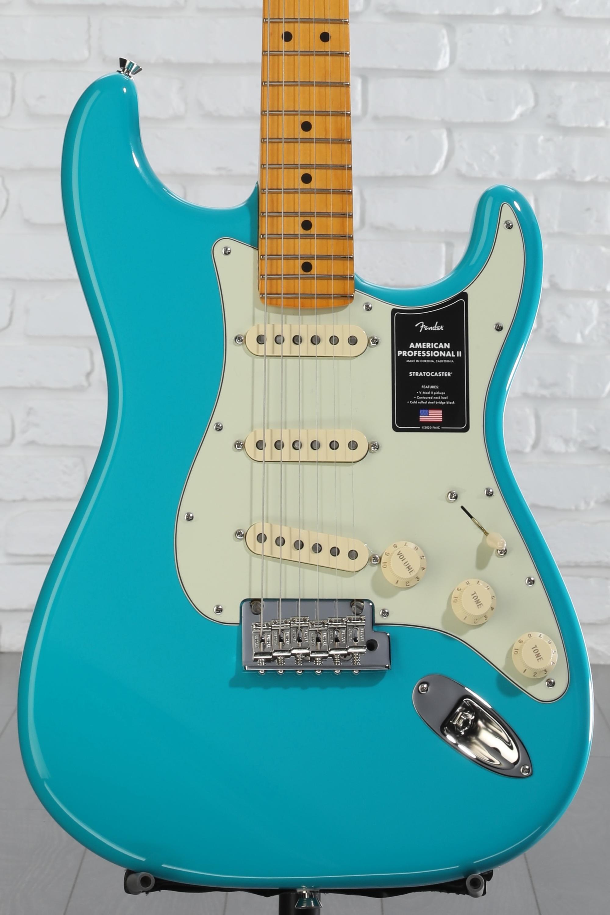 Fender American Professional II Stratocaster - Miami Blue with