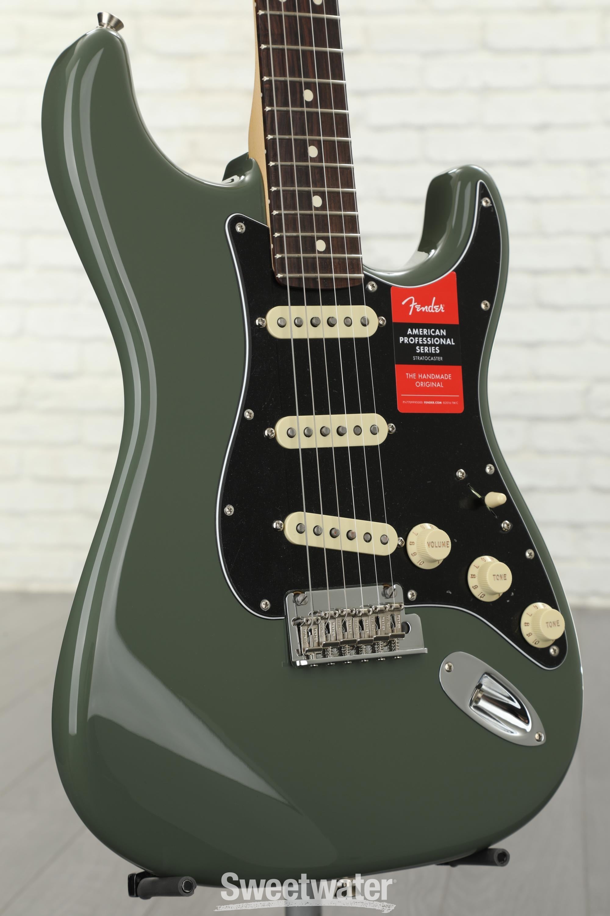 Fender American Professional Stratocaster - Antique Olive with