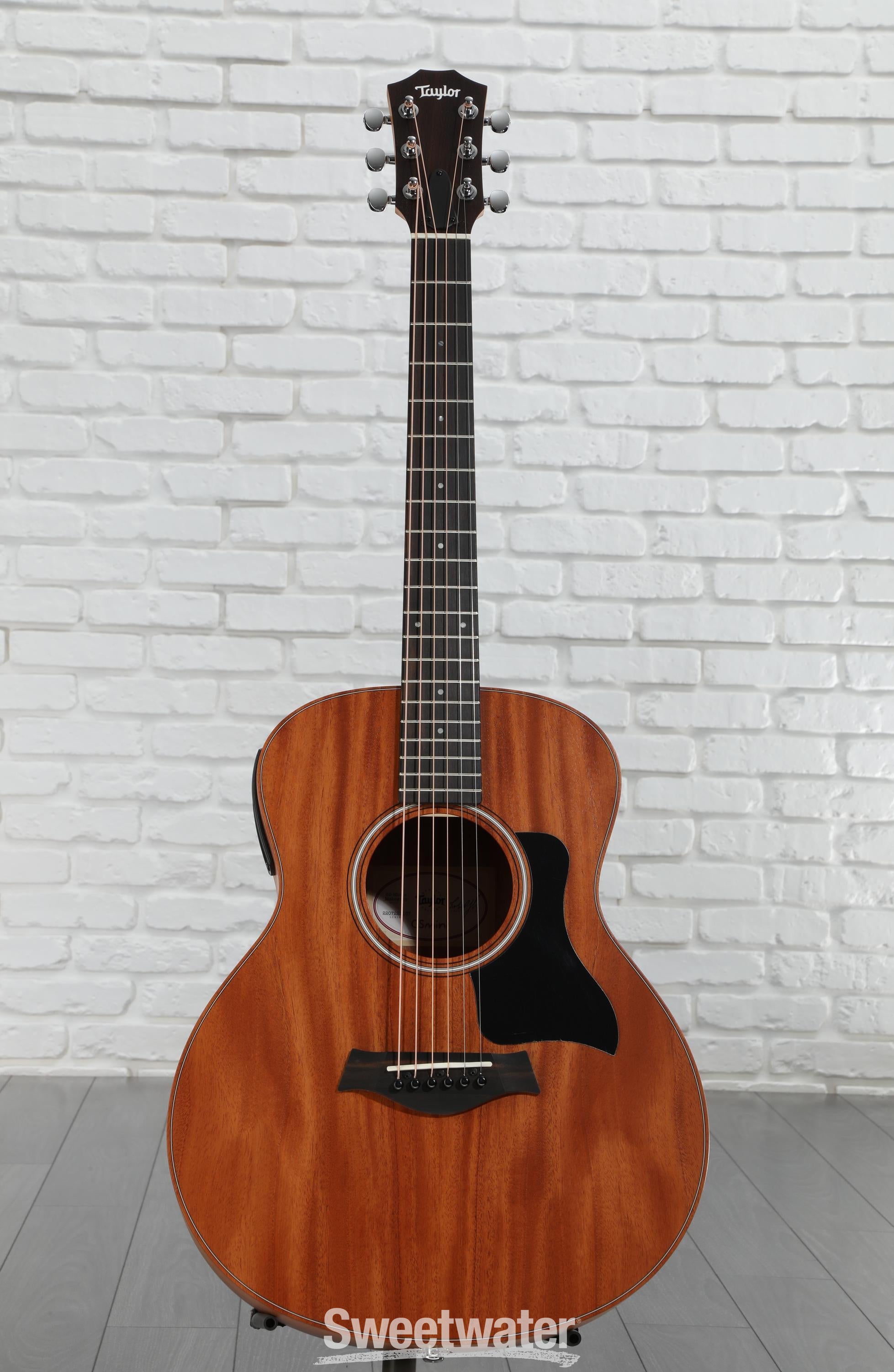 Taylor GS Mini-e Mahogany Acoustic-electric Guitar - Natural