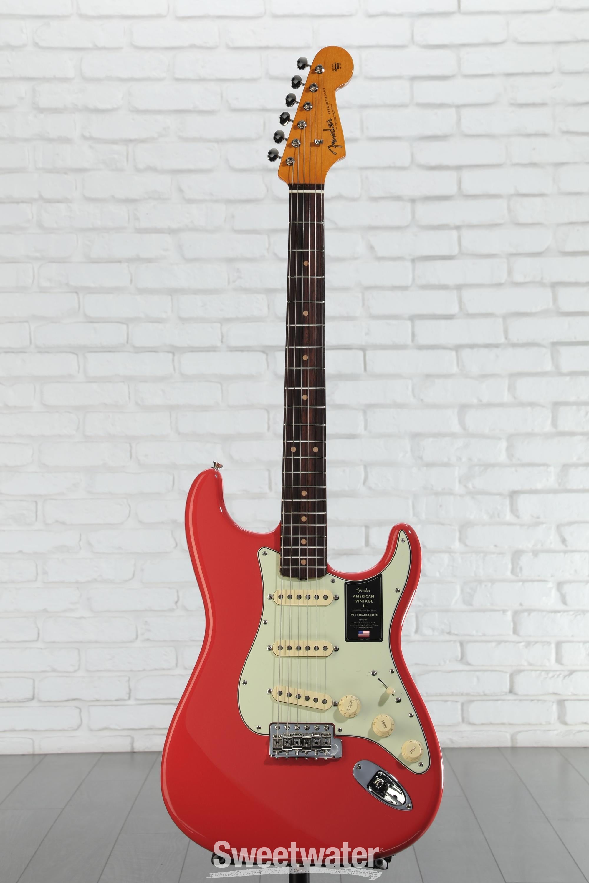 Fender American Vintage II 1961 Stratocaster Electric Guitar - Fiesta Red