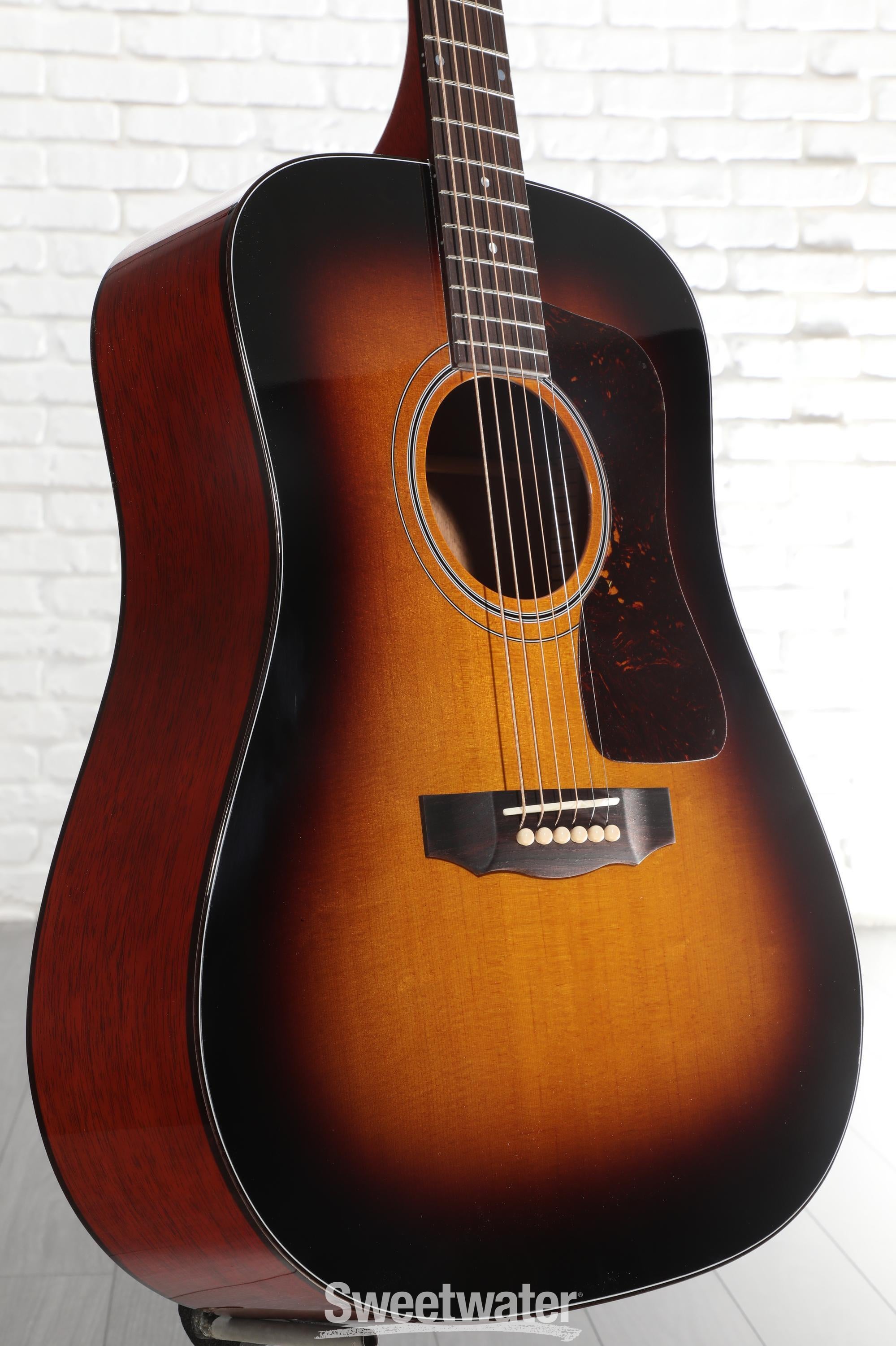 Photo of Guild D-40 Traditional Acoustic Guitar - Antique Burst