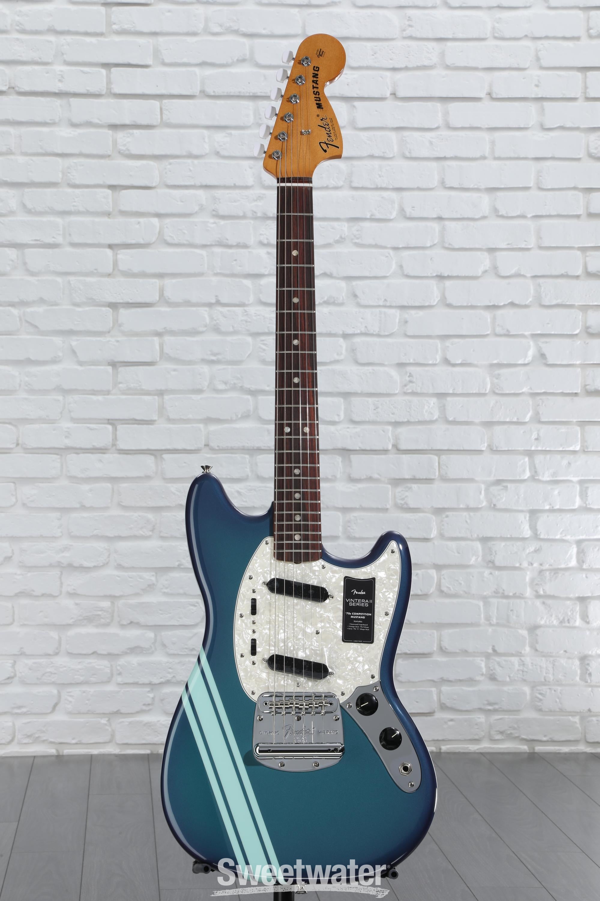 Fender Vintera II Mustang Burgundy 美品 Fender Vintera II '70s Mustang Electric Guitar - Competition