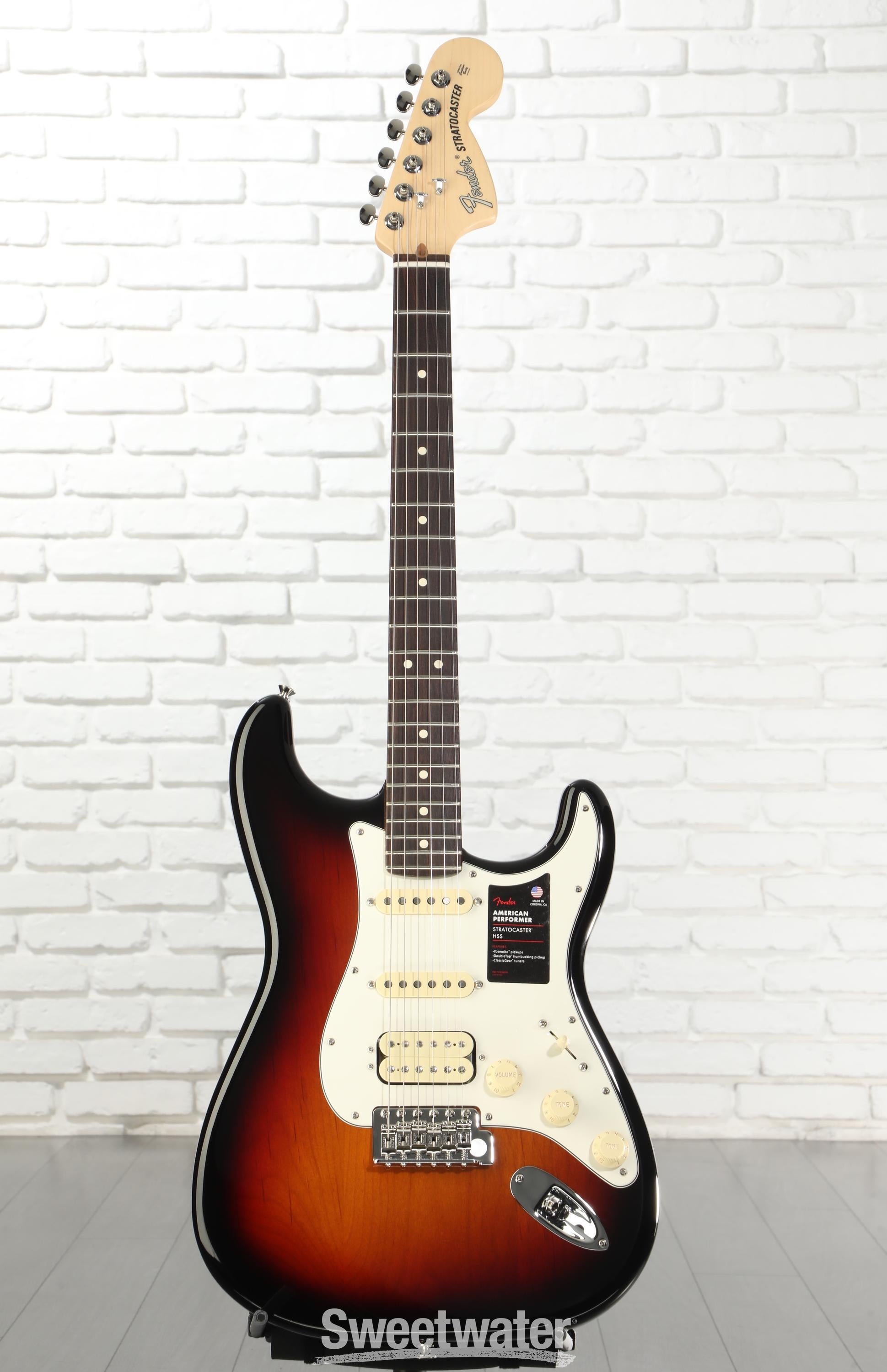 Fender American Performer Stratocaster HSS - 3 Tone Sunburst with