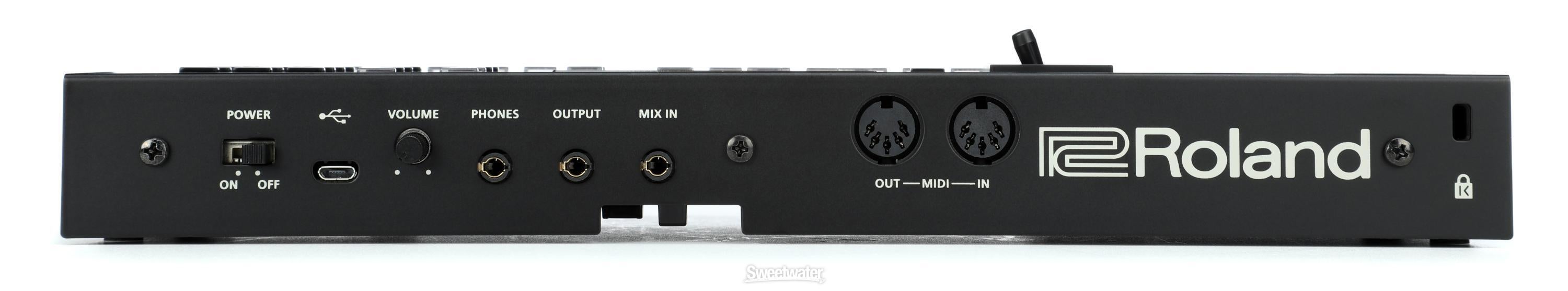 Roland D-05 Linear Synthesizer | Sweetwater