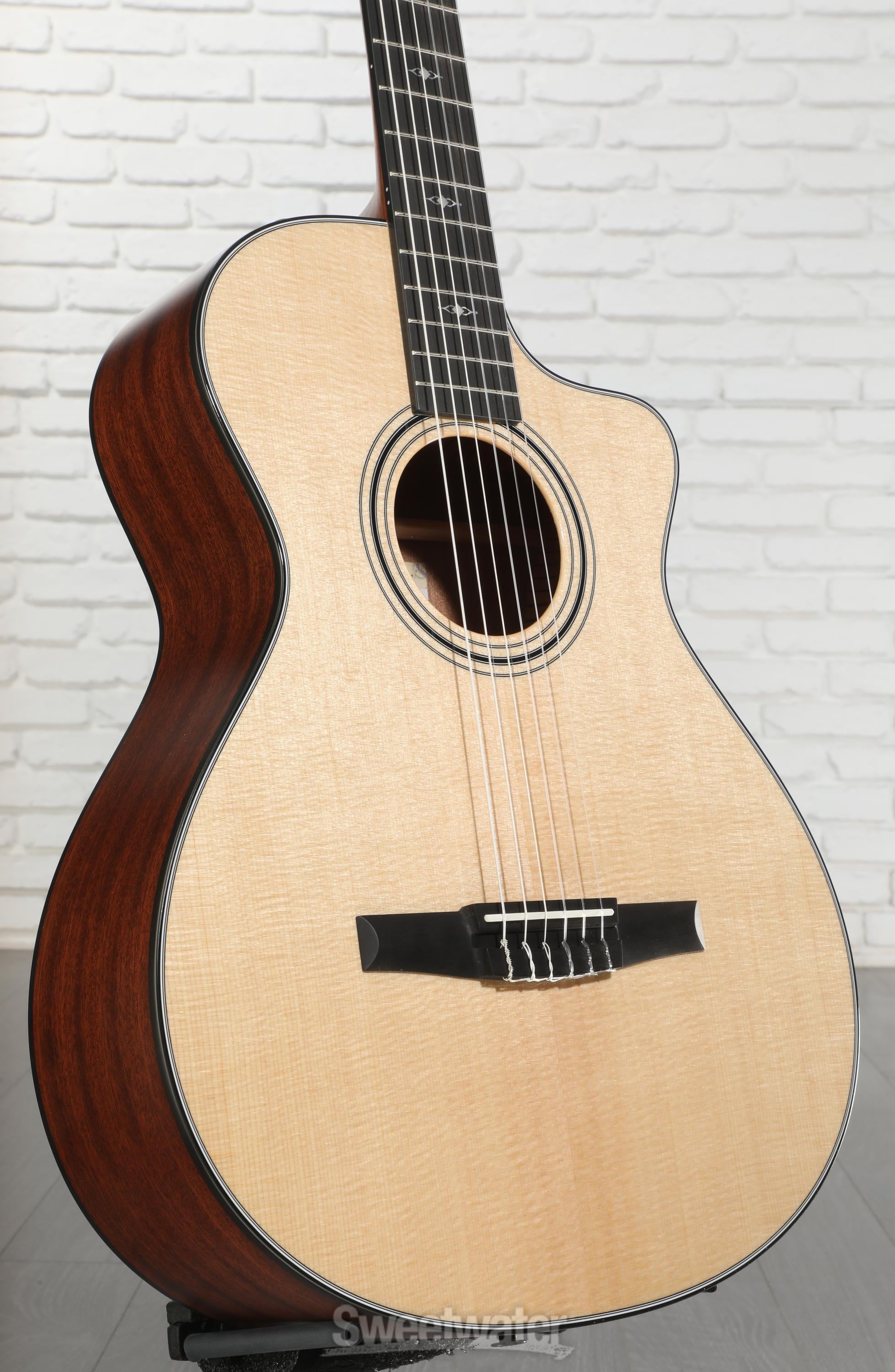 ギター Taylor 312 ce Taylor 312ce V-Class Grand Concert Acoustic-Electric Guitar