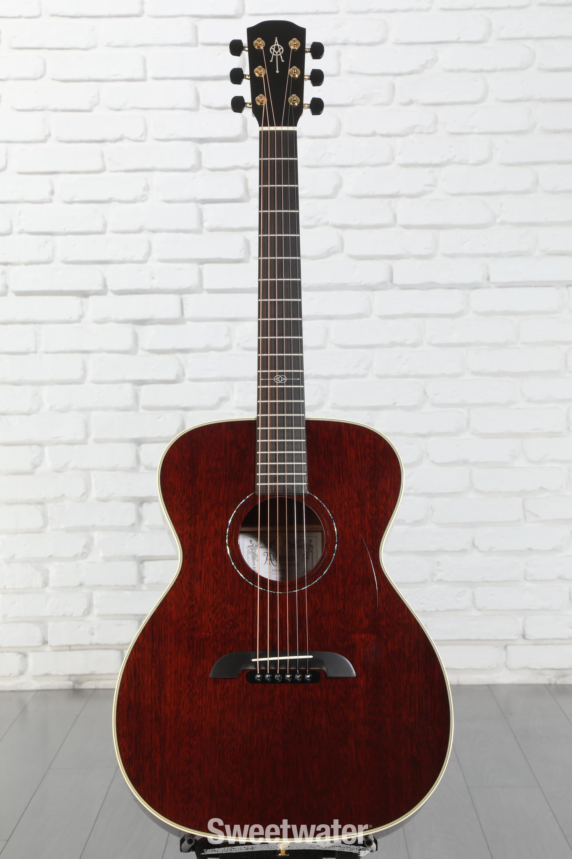 Alvarez Yairi FYM66HD Honduran Series Folk/OM Acoustic