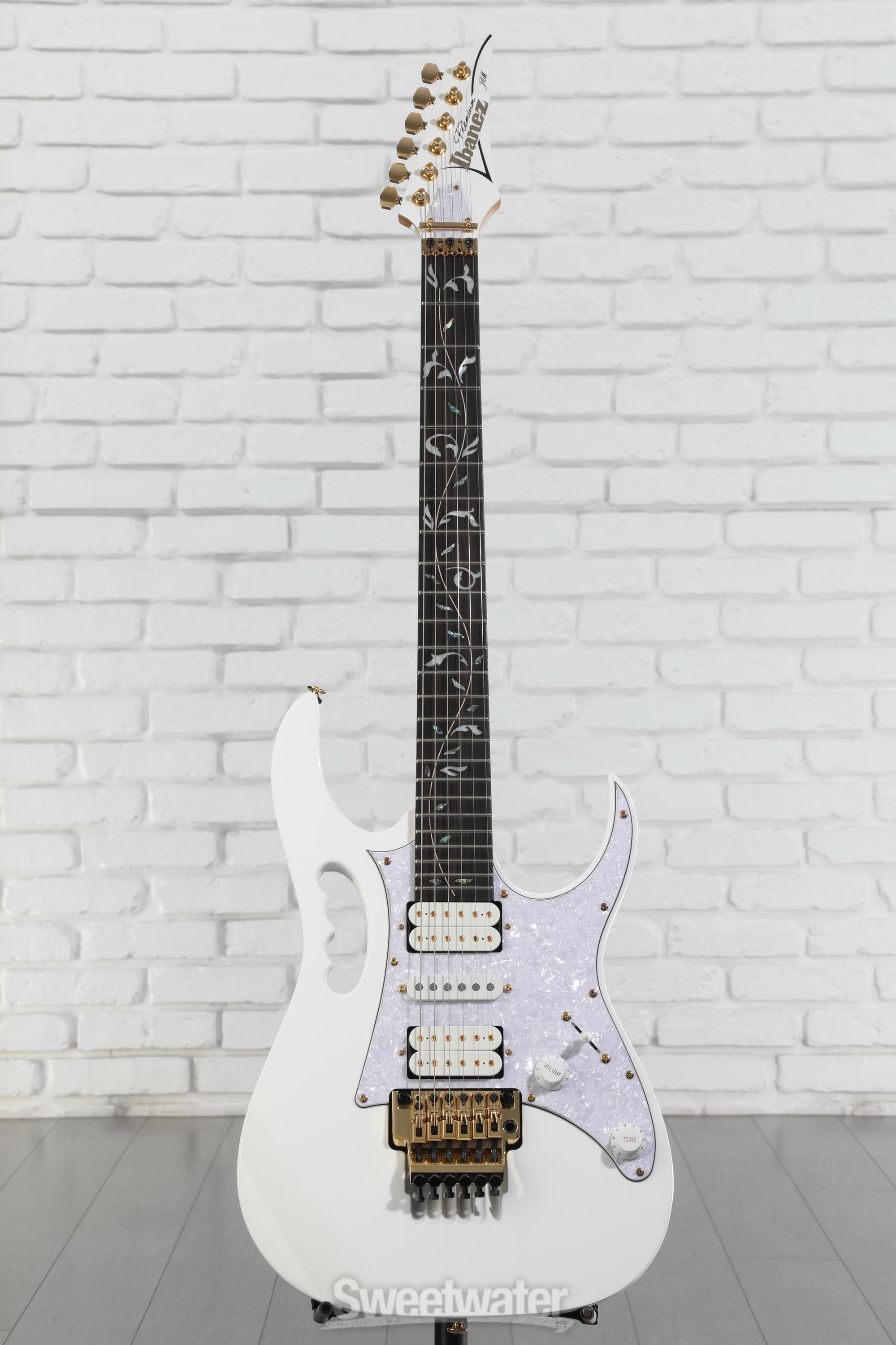 [美品] Ibanez Steve Vai Signature ７弦ギター Ibanez Steve Vai Signature Premium JEM7VP - White | Sweetwater