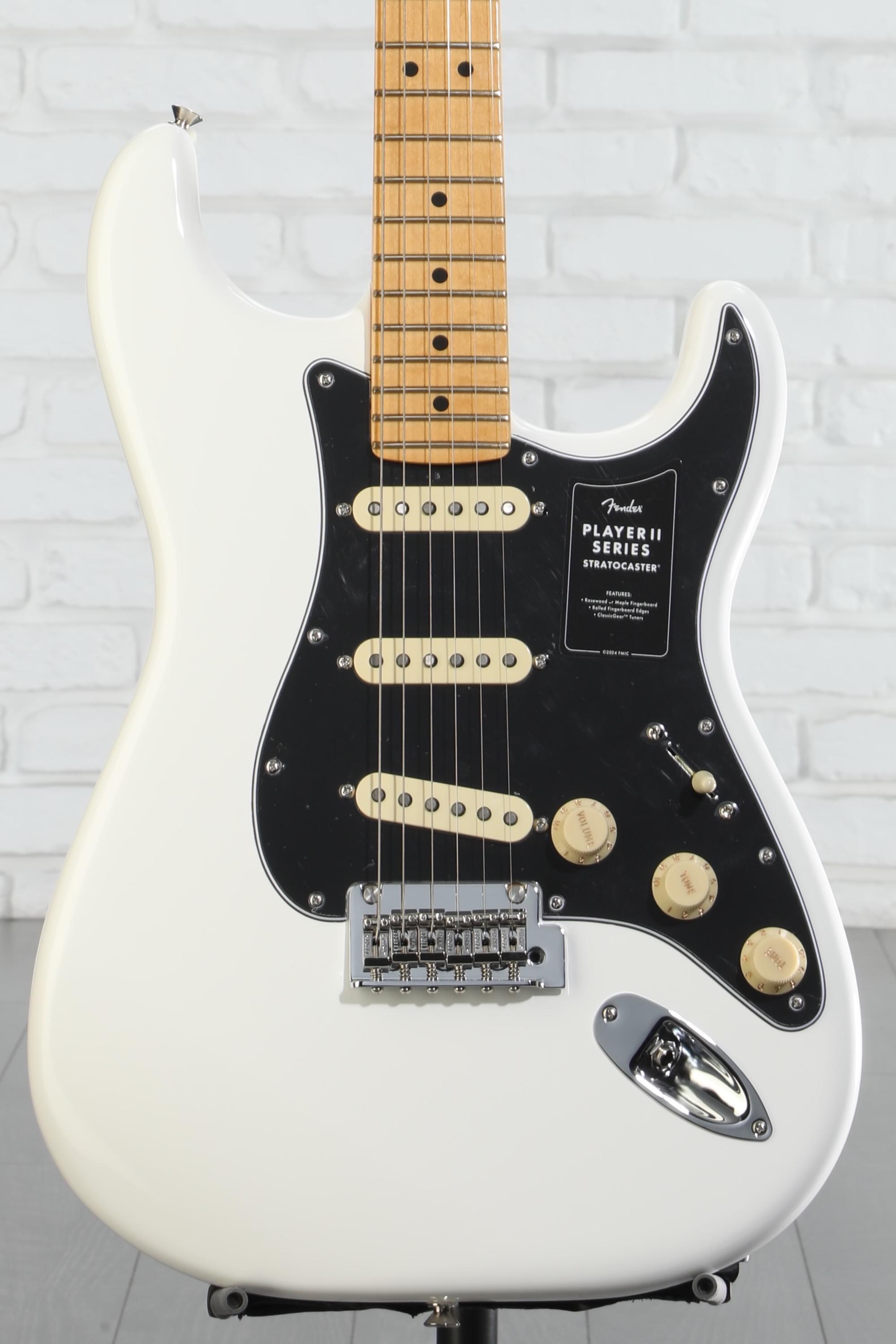 ギター Fender Stratocaster Maple Fingerboard Fender Player II Stratocaster Maple Fingerboard Electric