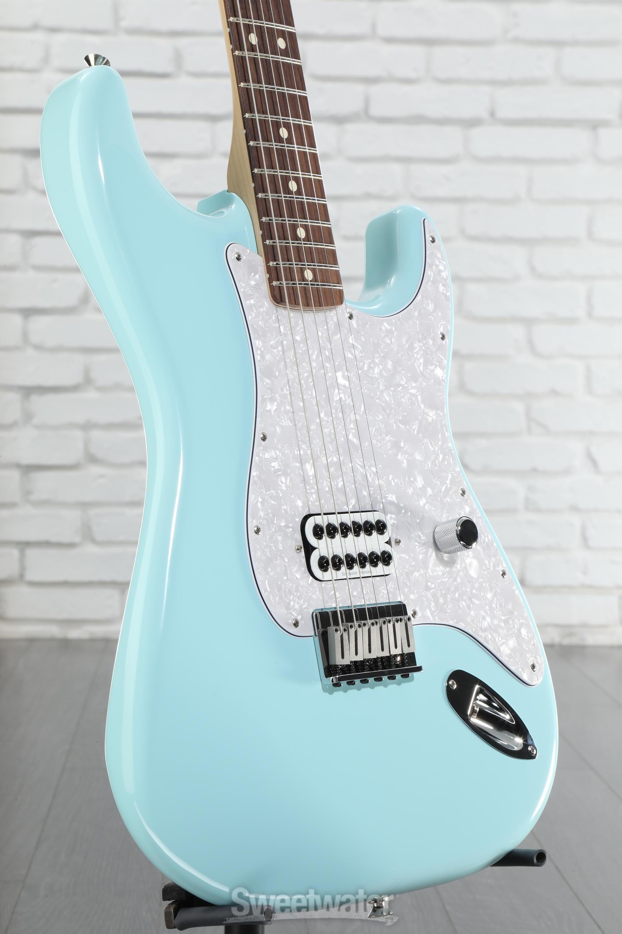 ギター Fender Tom Delonge Stratocaster Shop Fender Tom DeLonge Strat | Surf Green Guitar