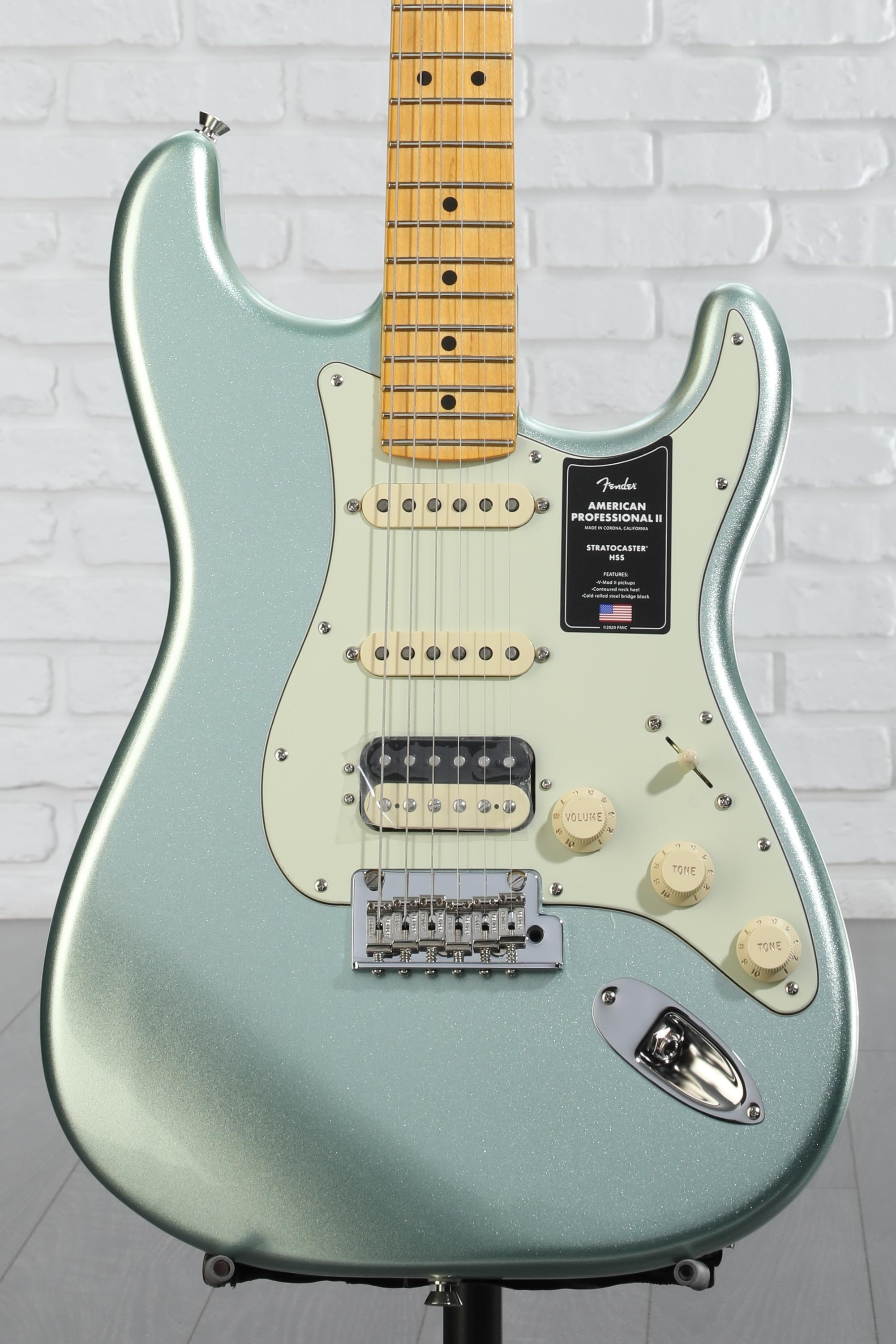 Fender American Professional II Stratocaster HSS - Mystic Surf