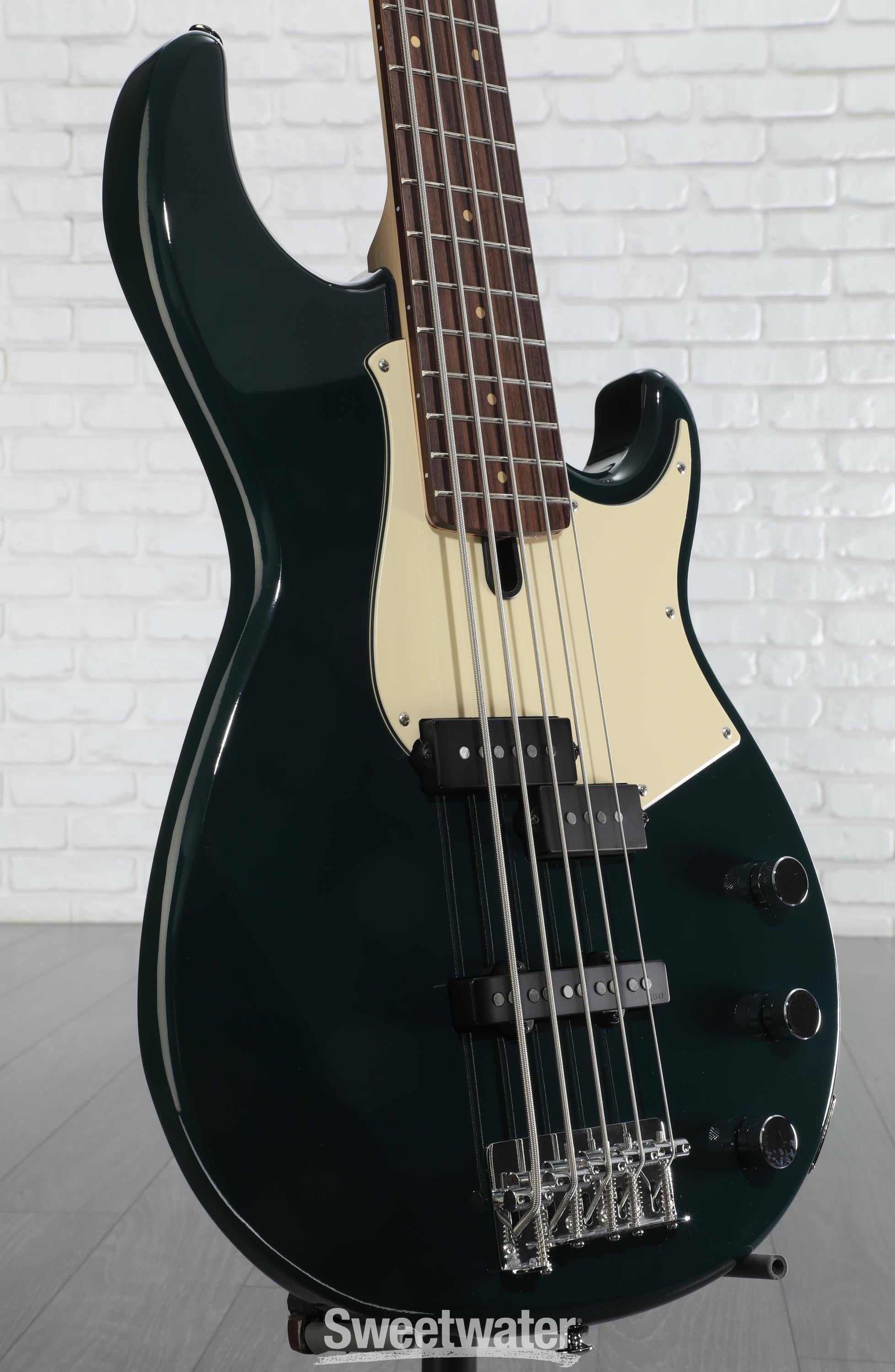 Yamaha BB435 5-string Bass Guitar - Teal Blue | Sweetwater