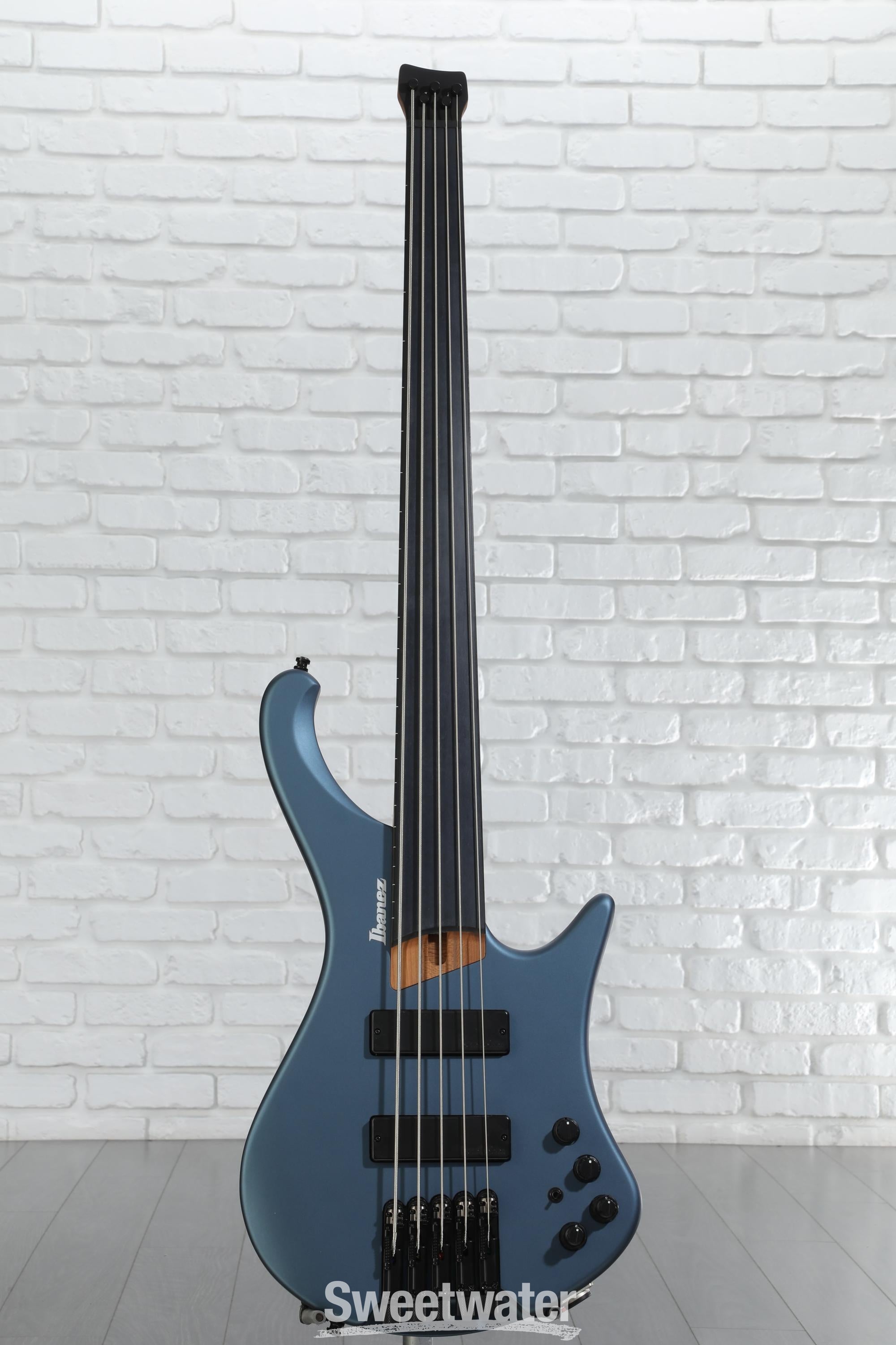 Ibanez Standard EHB1005F Fretless 5-string Bass Guitar Ibanez Standard EHB1005F Fretless 5-string Bass Guitar