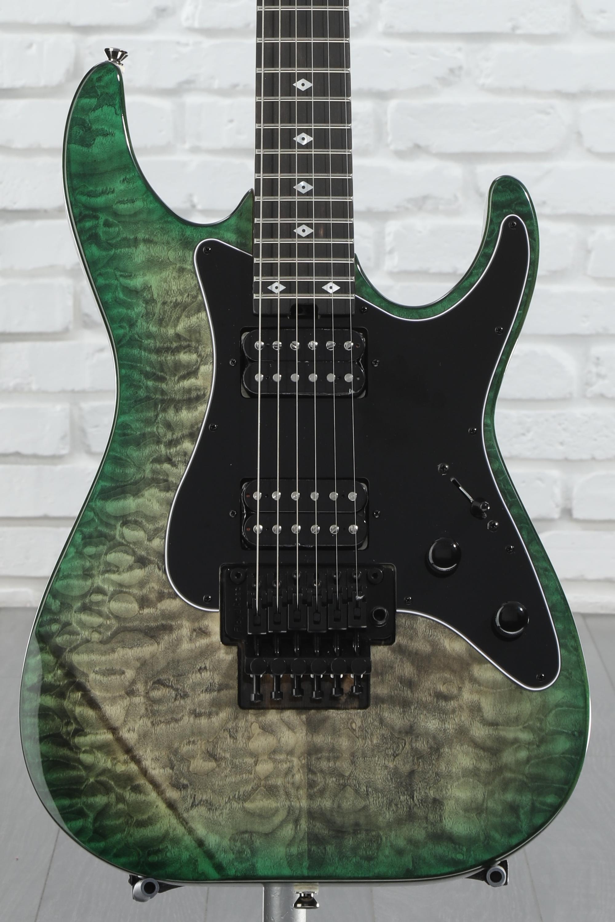 Kramer Volante Quilt HHFR Electric Guitar - Ultramarine Burst