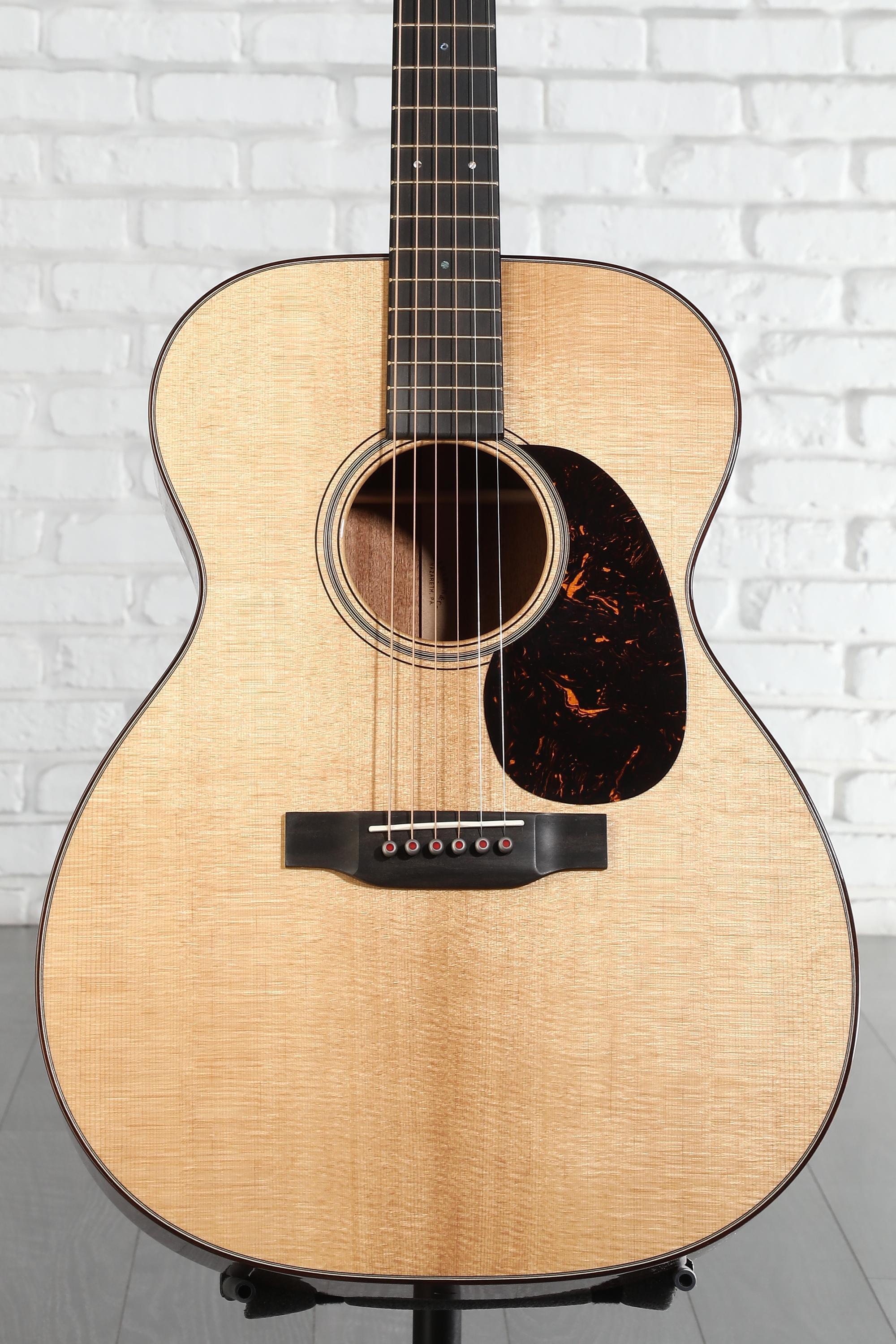 Martin 000-18 Modern Deluxe Acoustic Guitar - Natural | Sweetwater