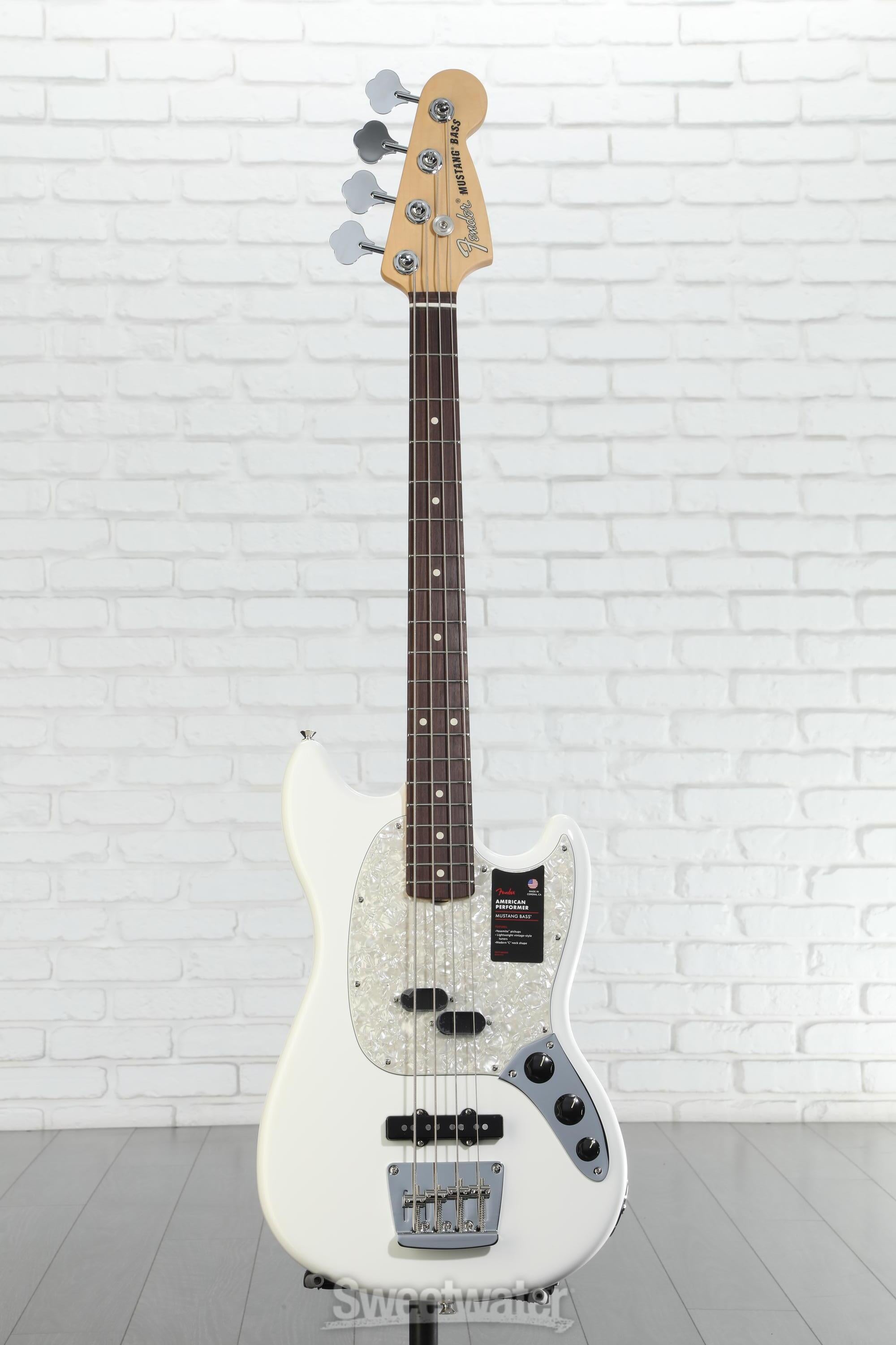 Fender American Performer Mustang Bass - Arctic White with