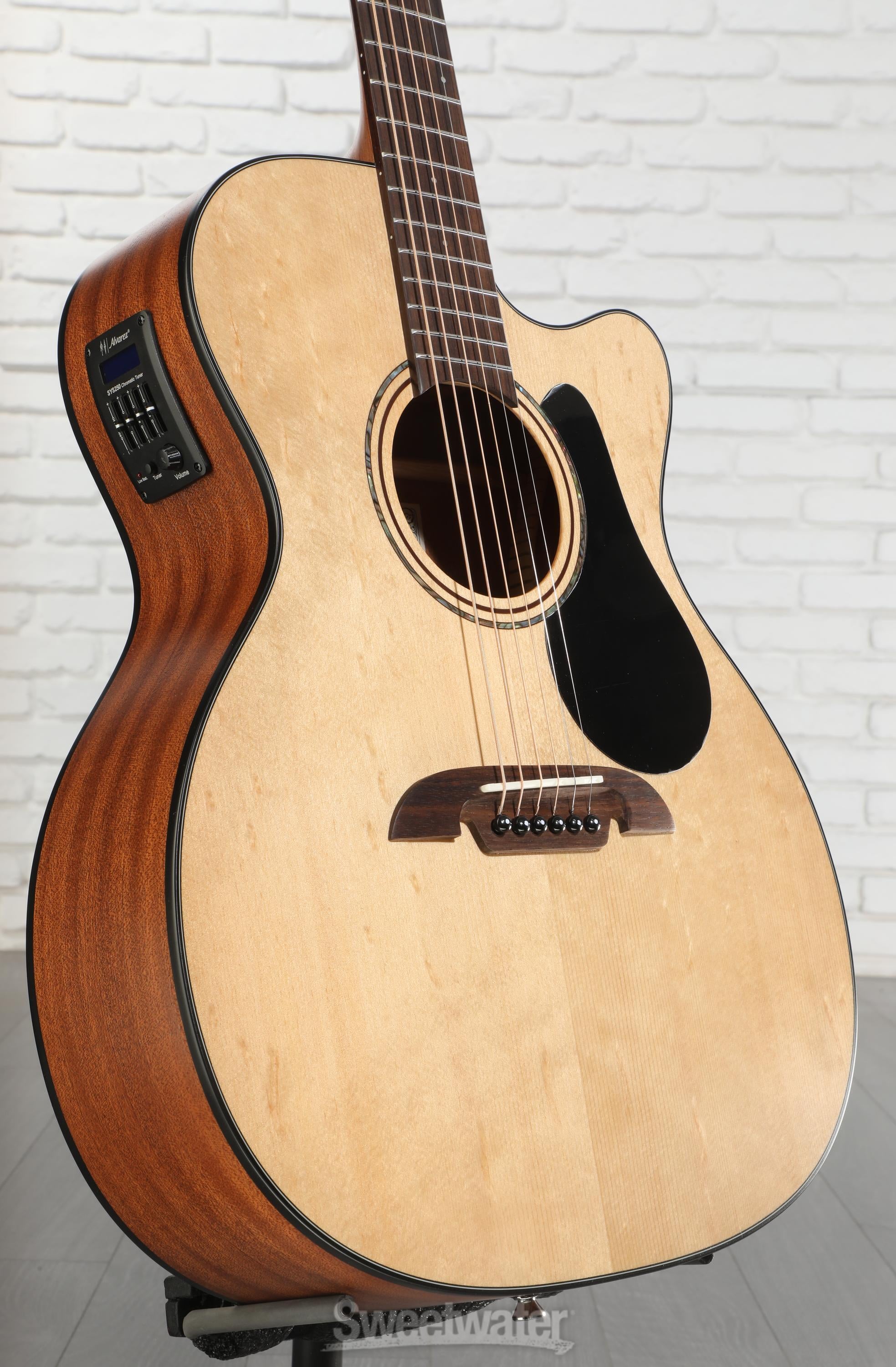 Alvarez AF30CE Artist Series Folk Acoustic-electric Guitar