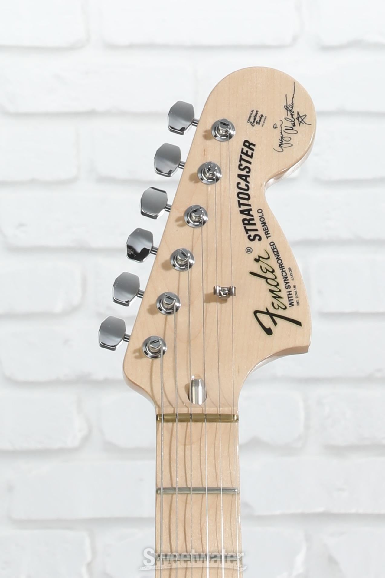Fender Yngwie Malmsteen Stratocaster Electric Guitar - Vintage White with Maple Fingerboard