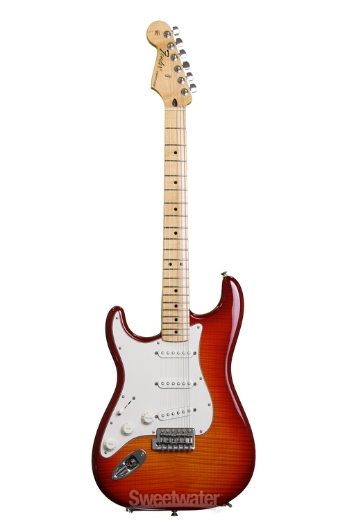 ほぼ新品フェンダーFender Stratocaster CherryBurst Fender Standard Stratocaster Plus Top Left-handed - Aged
