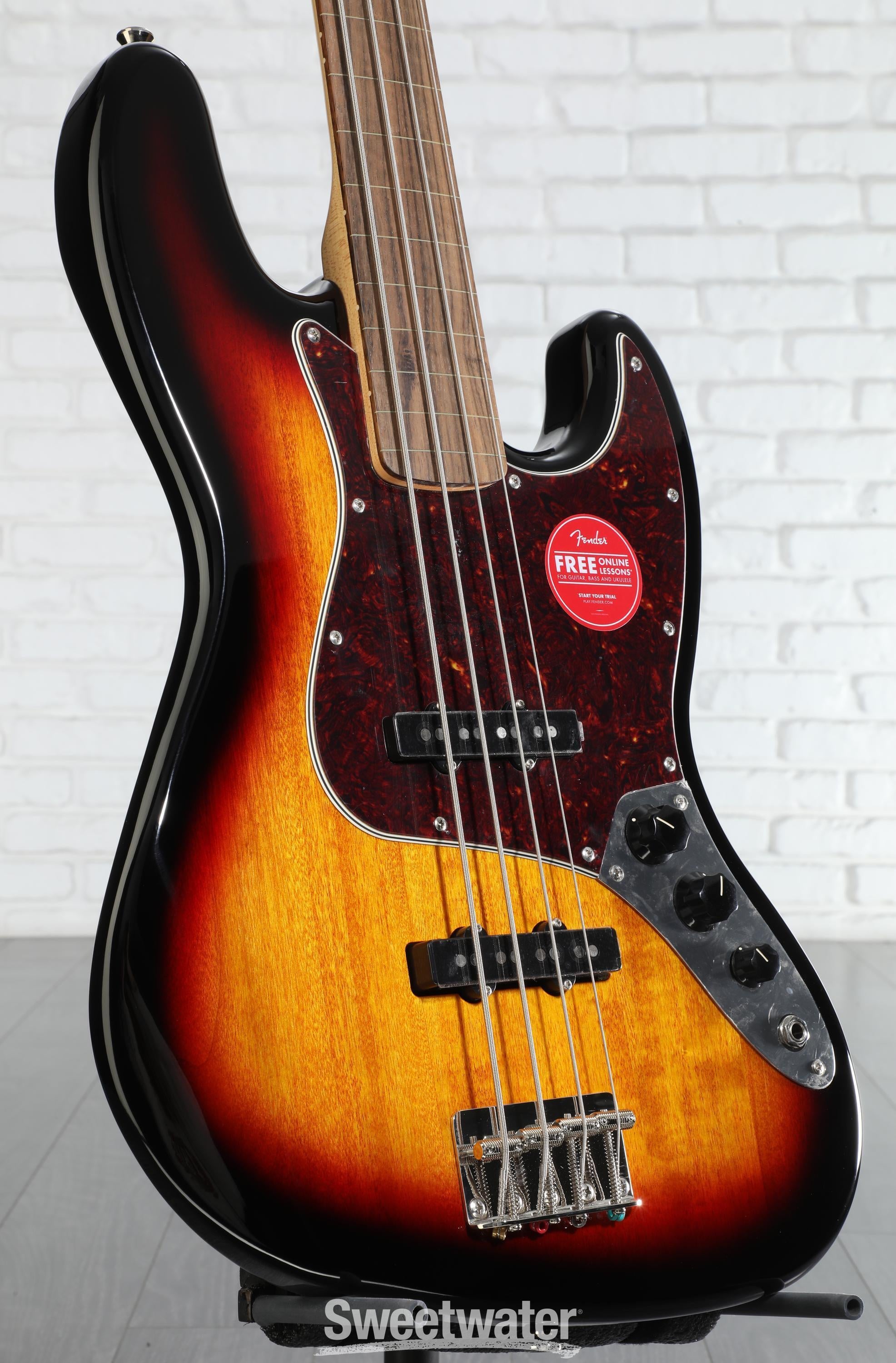 Squier Classic Vibe '60s Fretless Jazz Bass - 3-Tone Sunburst