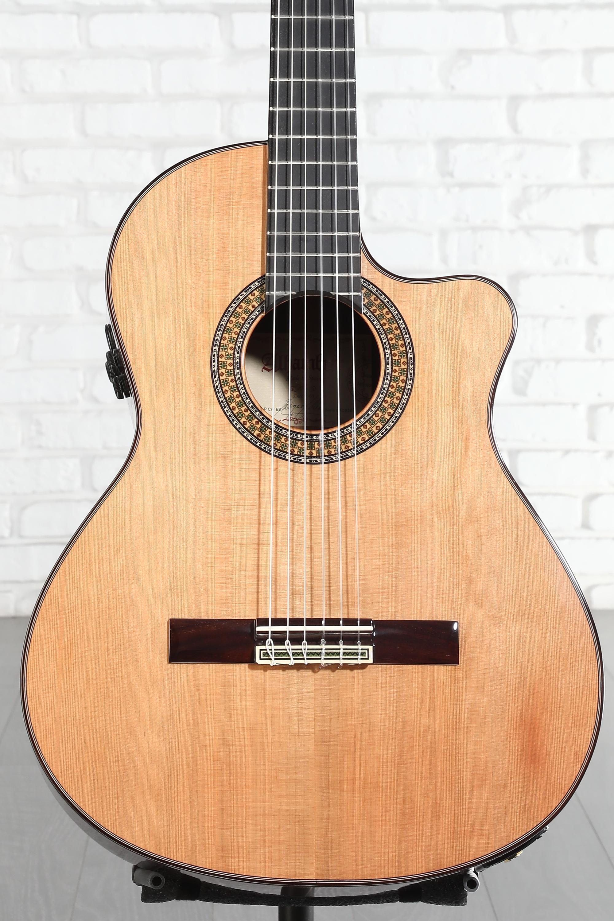 Alhambra 9 P CW E8 Acoustic-electric Classical Guitar - Natural
