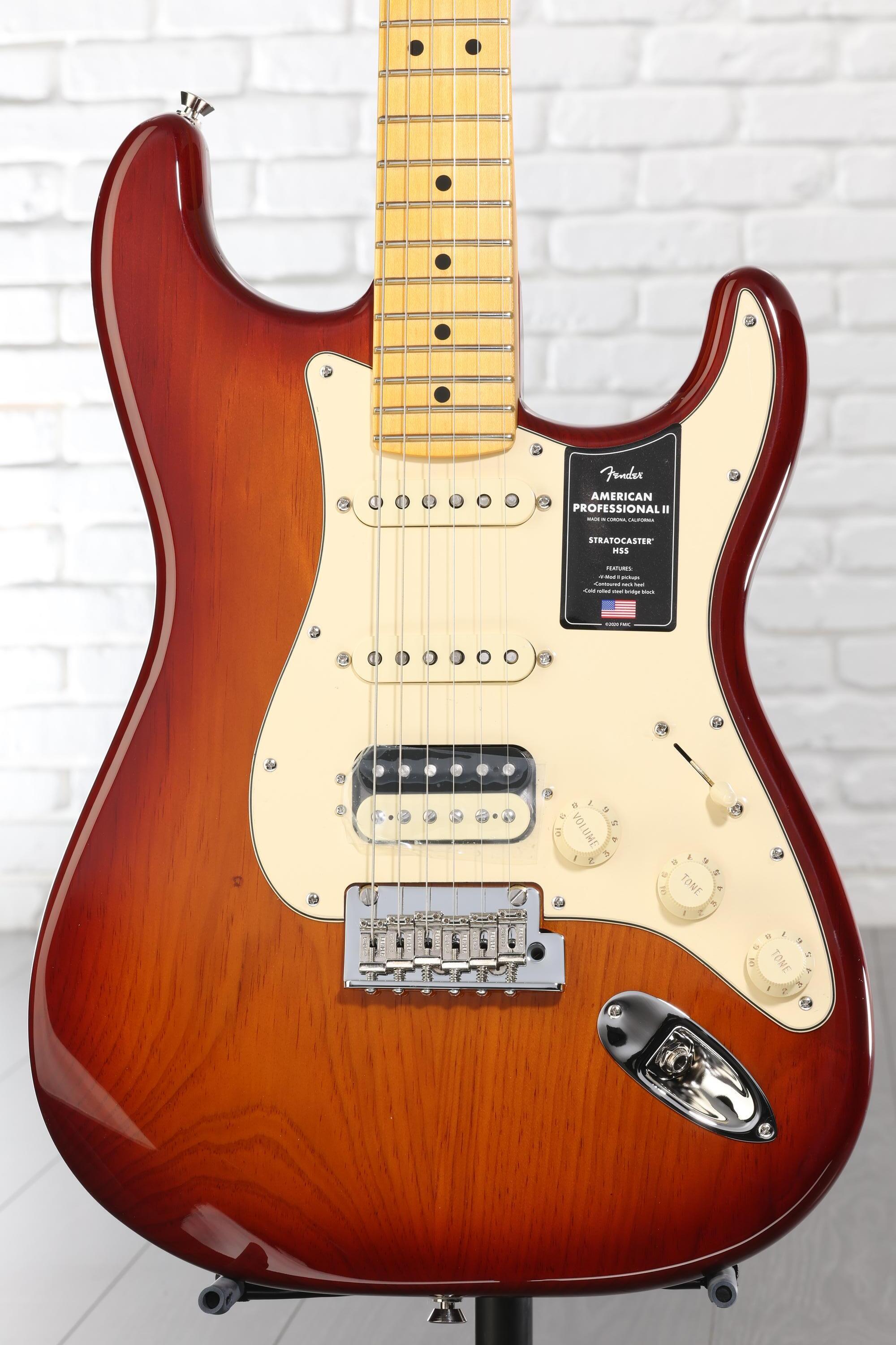 Fender American Professional II Stratocaster HSS - Sienna Sunburst