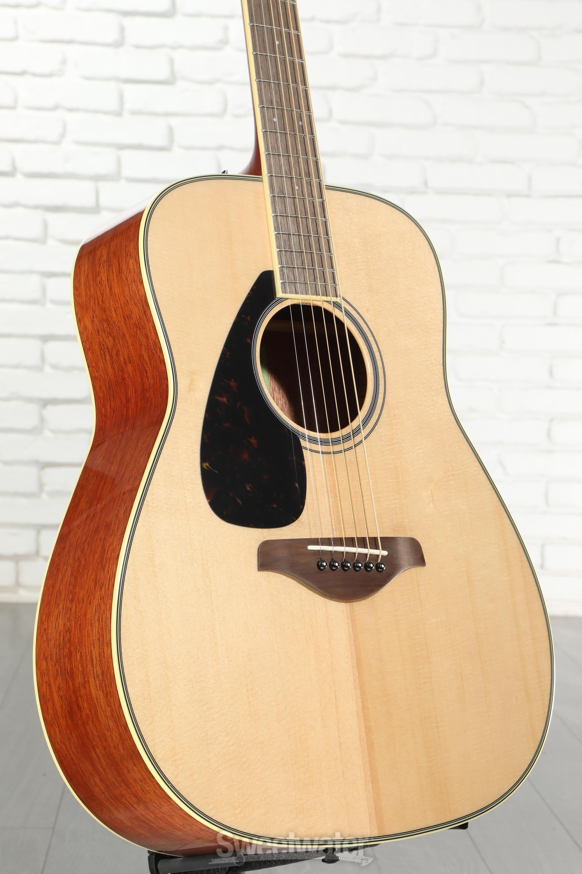 Photo of Yamaha FG820L Left-handed Dreadnought Acoustic Guitar - Natural