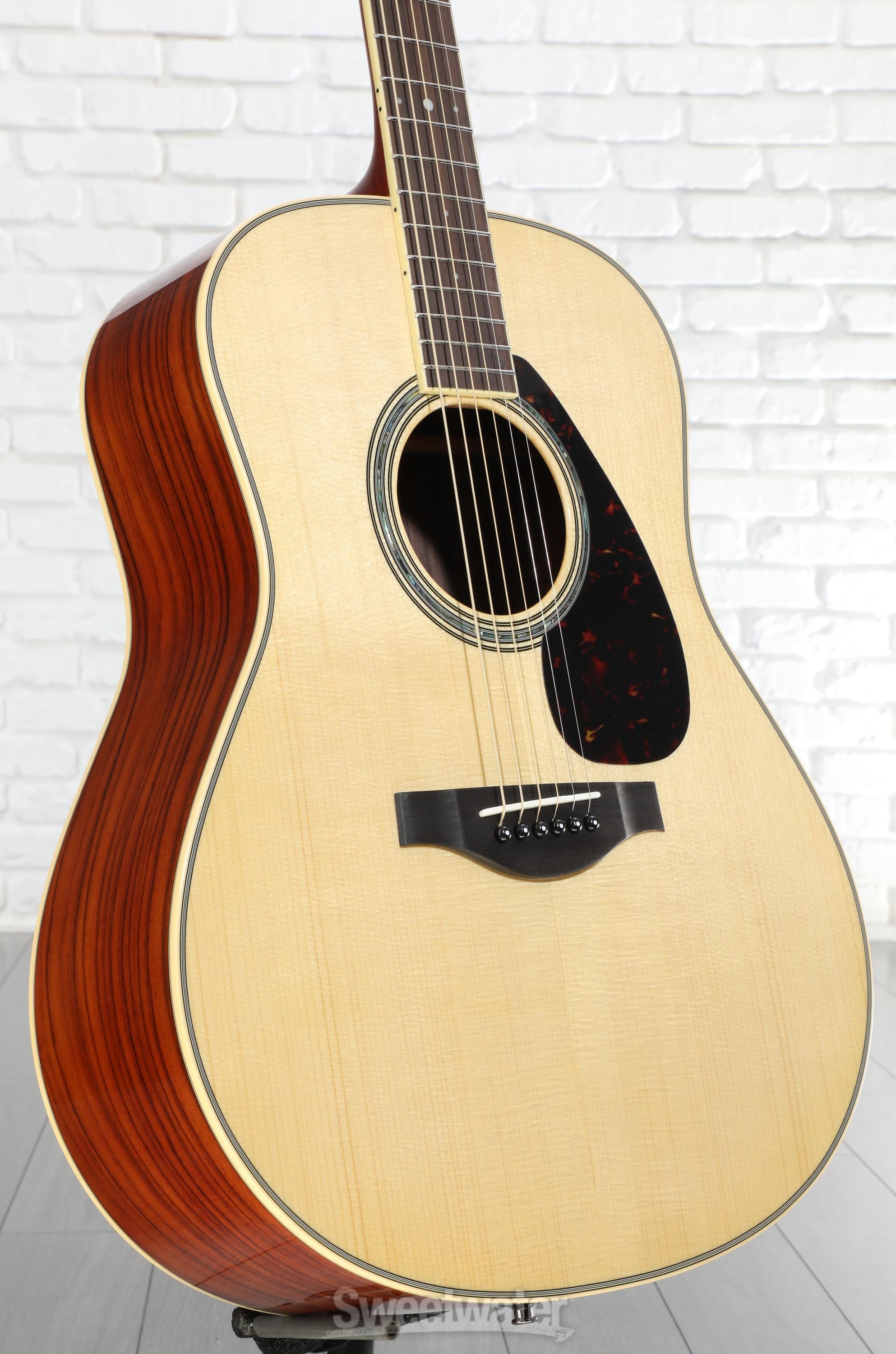 Yamaha LL6 ARE Original Jumbo Acoustic Guitar - Natural | Sweetwater