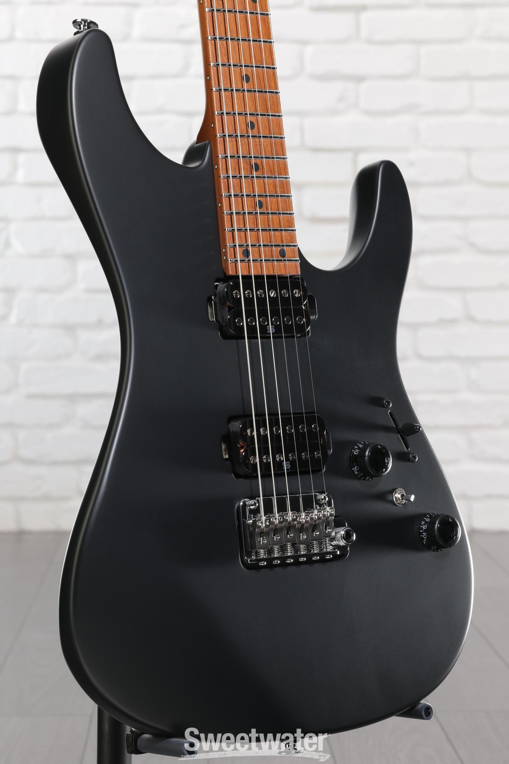 ギター Ibanez AZ2402 BKF Ibanez Prestige AZ2402 Electric Guitar - Black Flat | Sweetwater