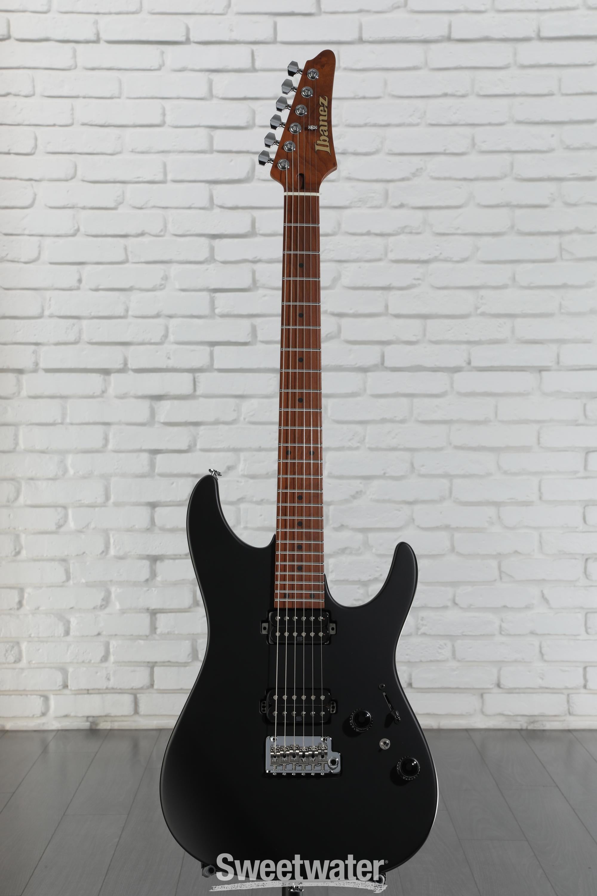 ギター ibanez Prestige AZ2402 BKF Ibanez Prestige AZ2402 Electric Guitar - Black Flat | Sweetwater