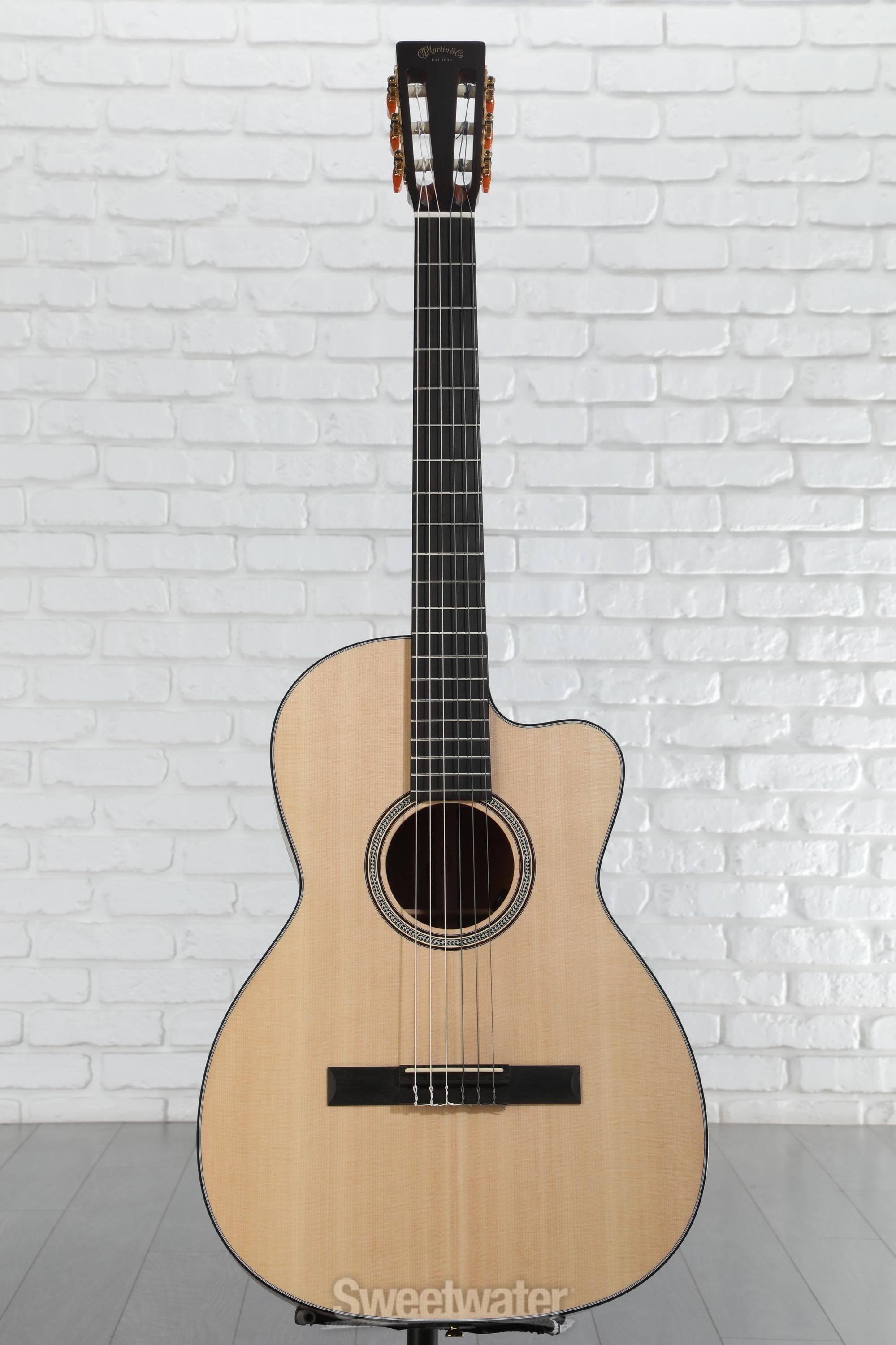 Martin 000C12-16E Acoustic-electric Nylon-string Guitar